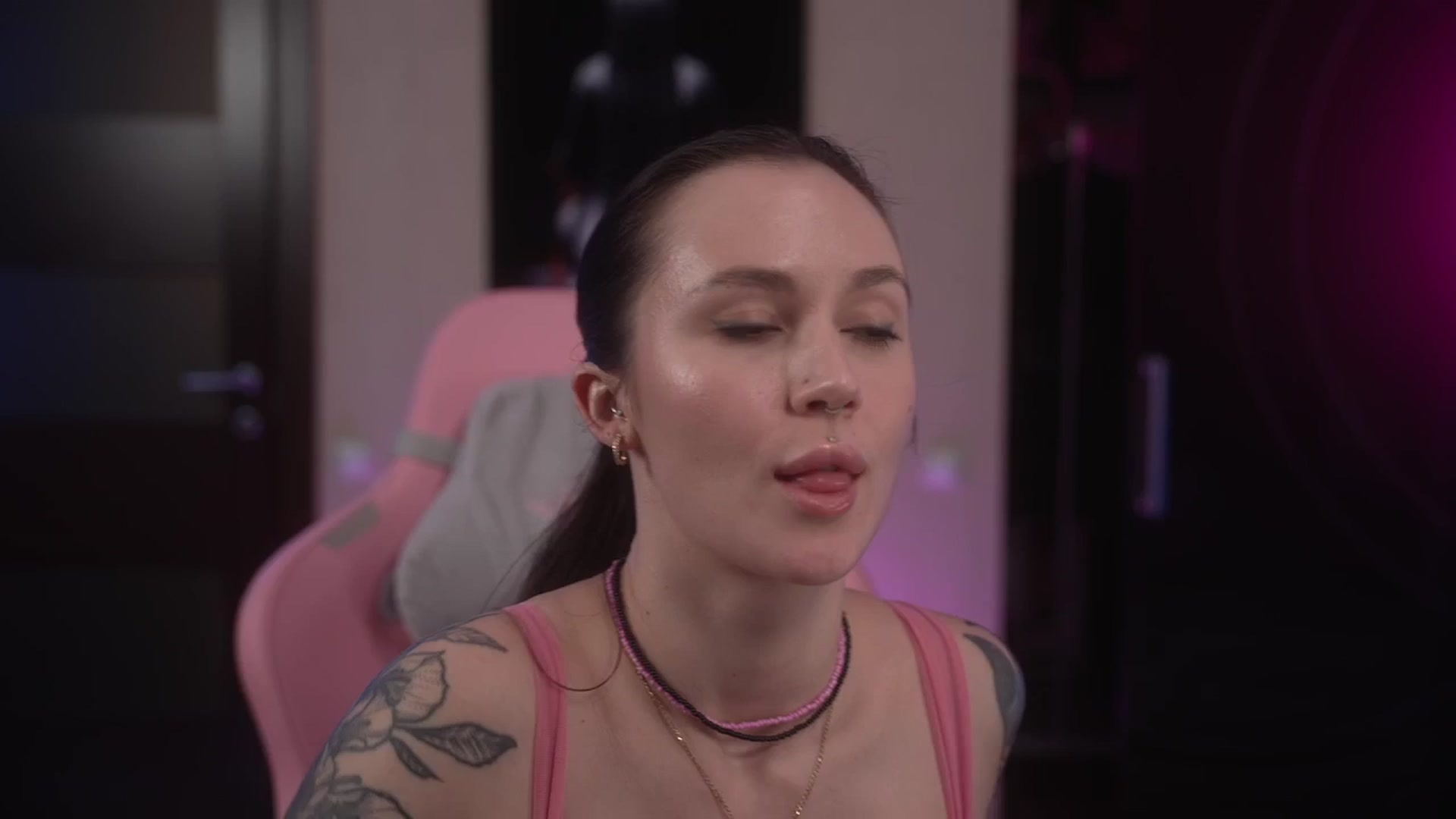 Gallery image thumbnail from GoGoDr3am's myfreecams stream on, 03/03/2026, 01:29 image 13 of 20