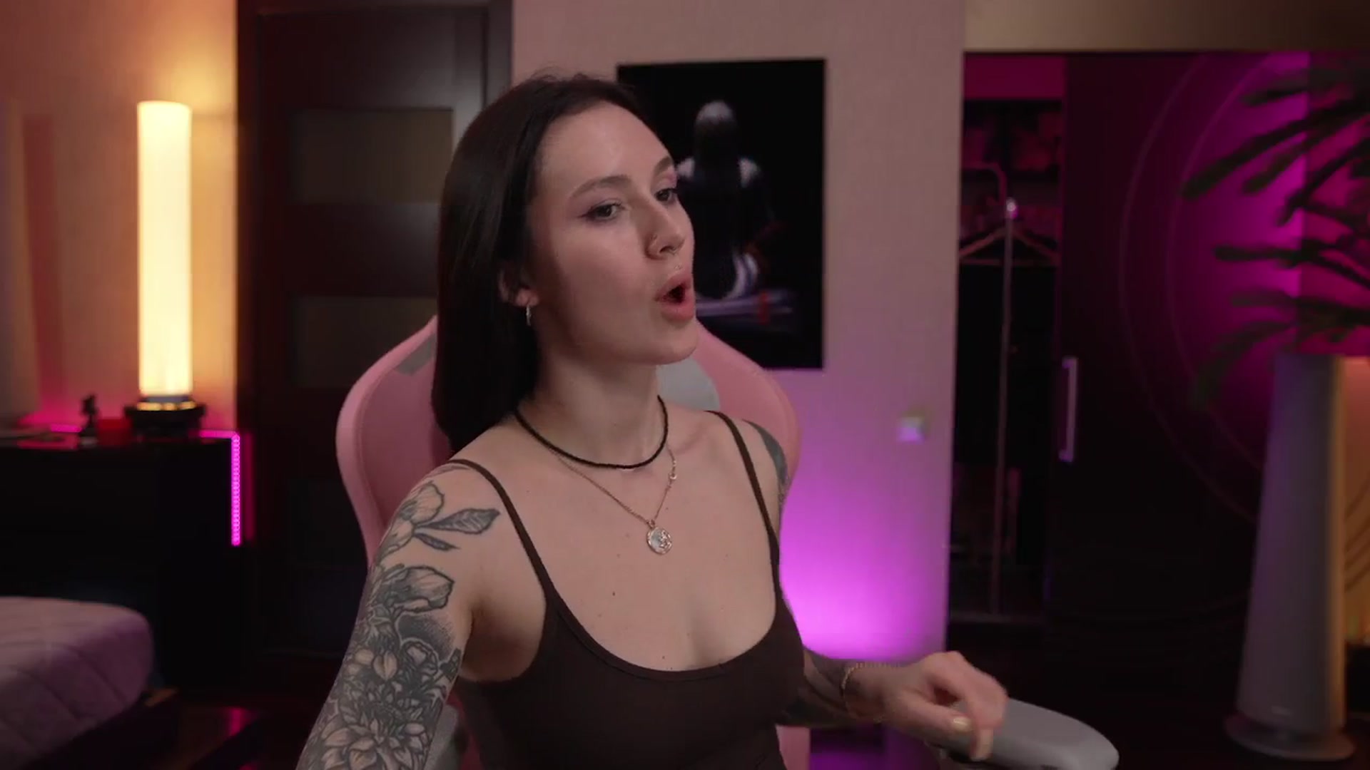 Gallery image thumbnail from GoGoDr3am's myfreecams stream on, 03/12/2026, 01:51 image 12 of 20