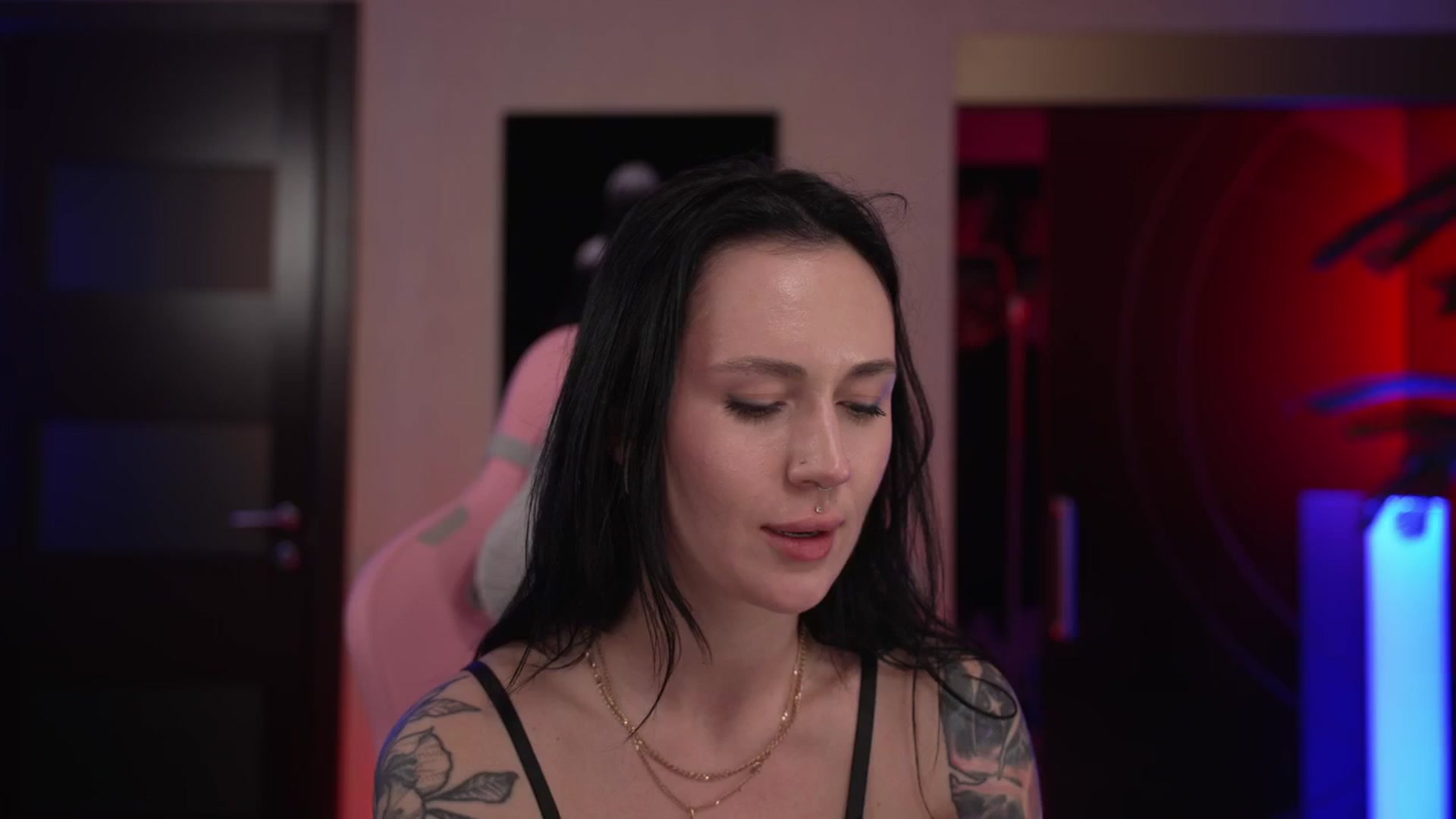 Gallery image thumbnail from GoGoDr3am's myfreecams stream on, 03/29/2026, 24:58 image 17 of 20