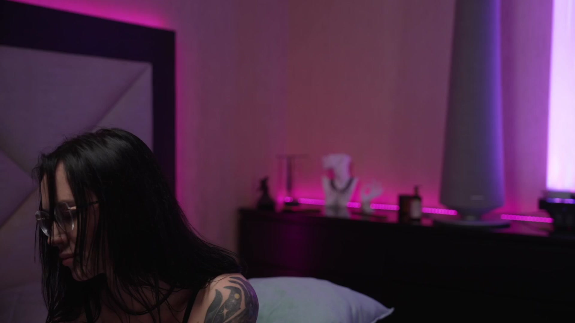 Gallery image thumbnail from GoGoDr3am's myfreecams stream on, 04/21/2026, 01:34 image 11 of 20