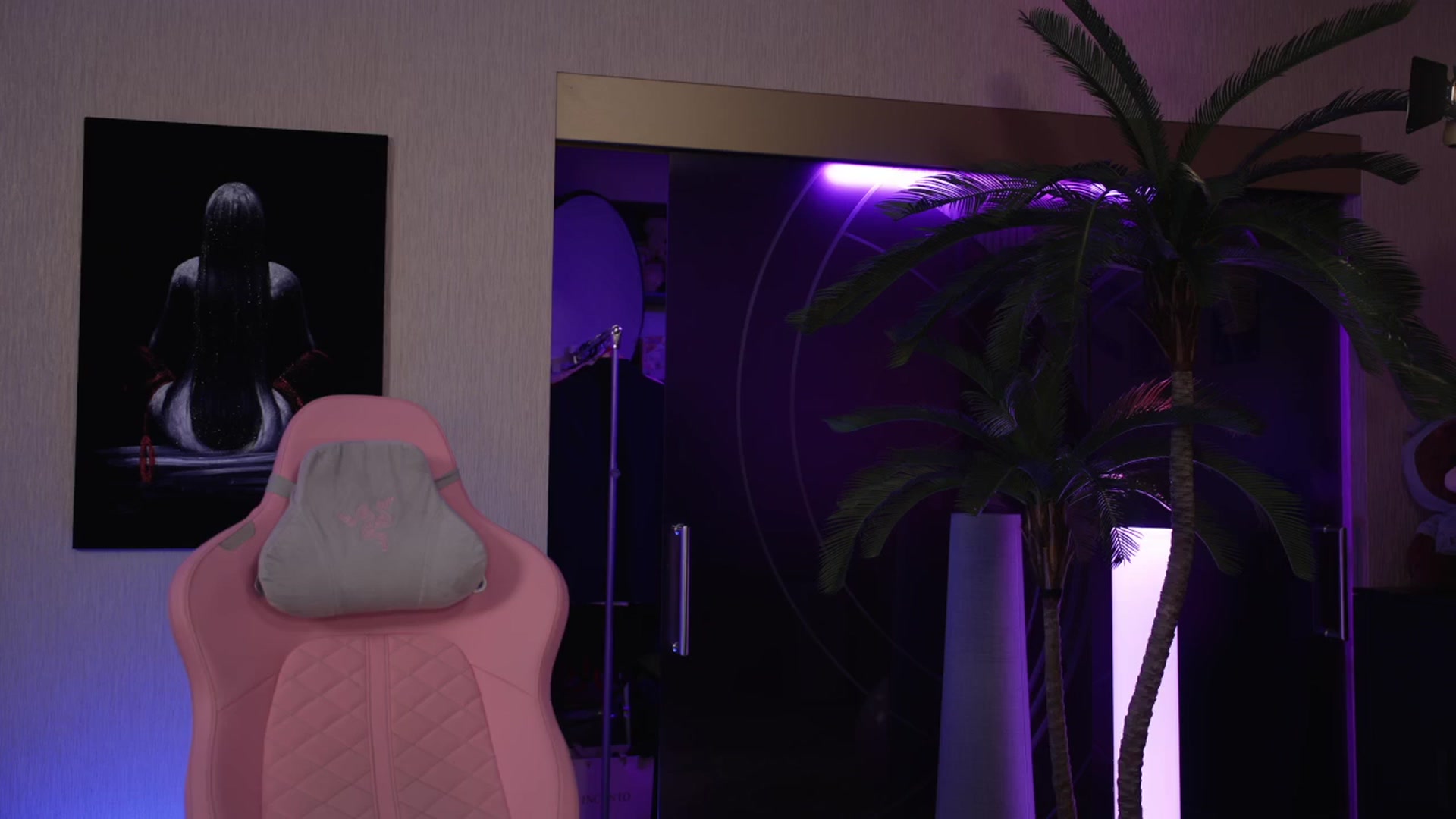 Gallery image thumbnail from GoGoDr3am's myfreecams stream on, 04/22/2026, 01:59 image 1 of 20