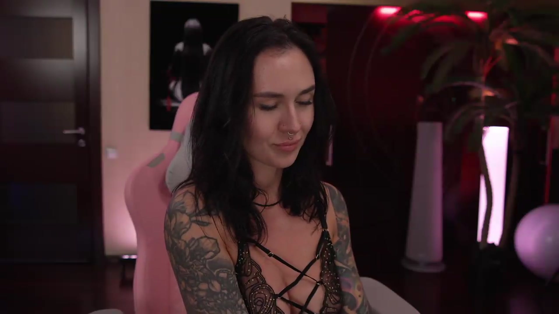 Gallery image thumbnail from GoGoDr3am's myfreecams stream on, 05/16/2026, 01:18 image 14 of 20