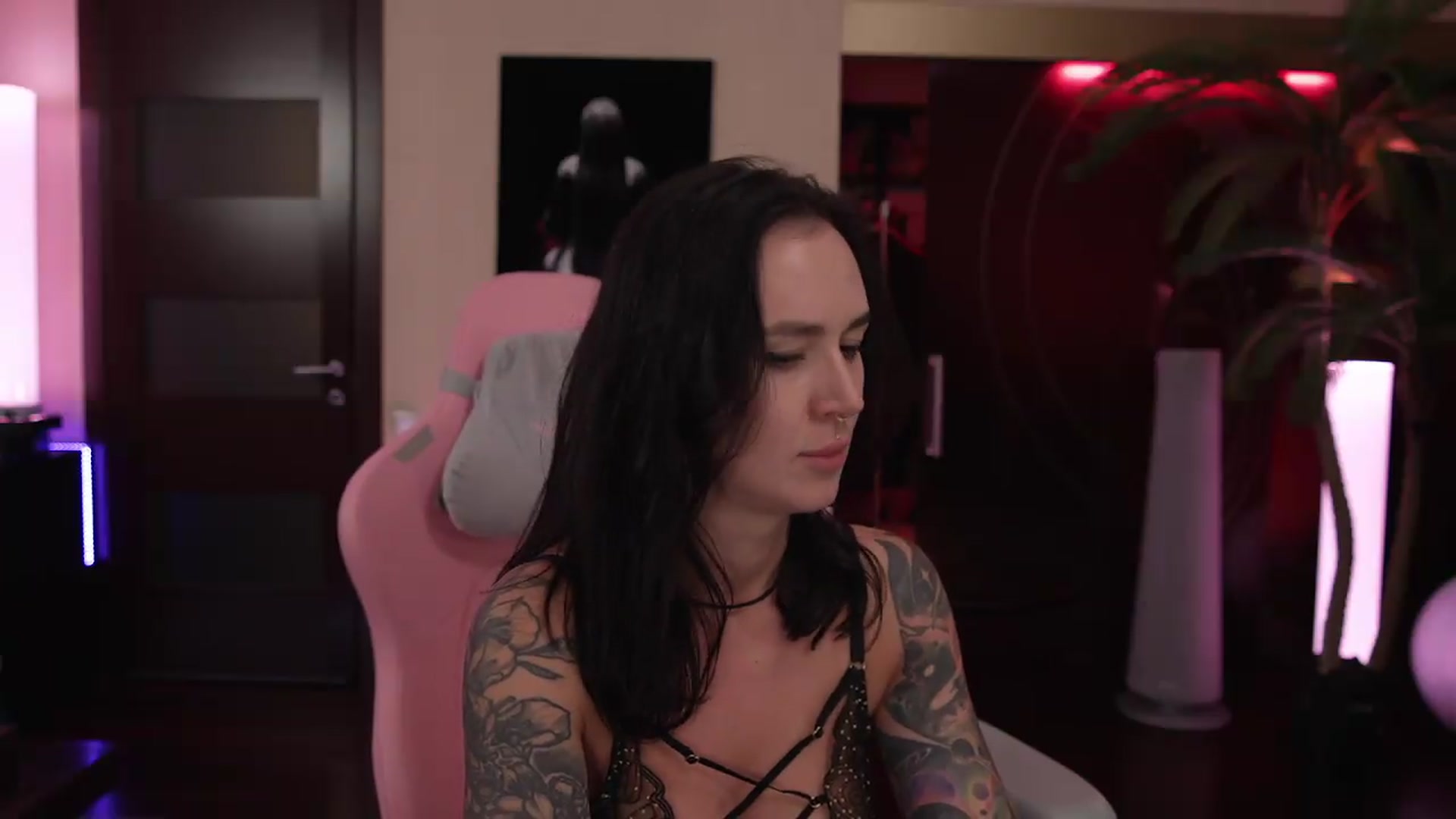 Gallery image thumbnail from GoGoDr3am's myfreecams stream on, 05/16/2026, 01:18 image 16 of 20