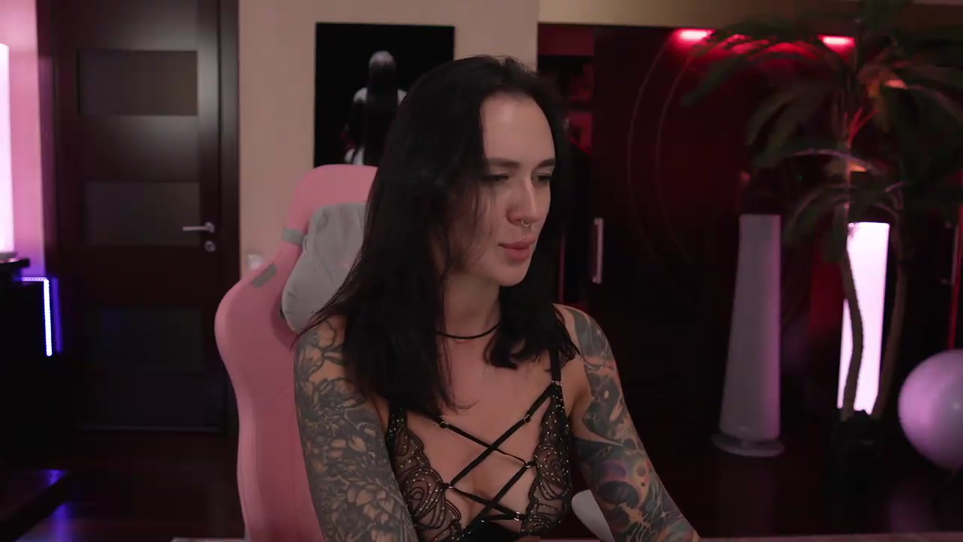 Gallery image thumbnail from GoGoDr3am's myfreecams stream on, 05/16/2026, 01:18 image 18 of 20