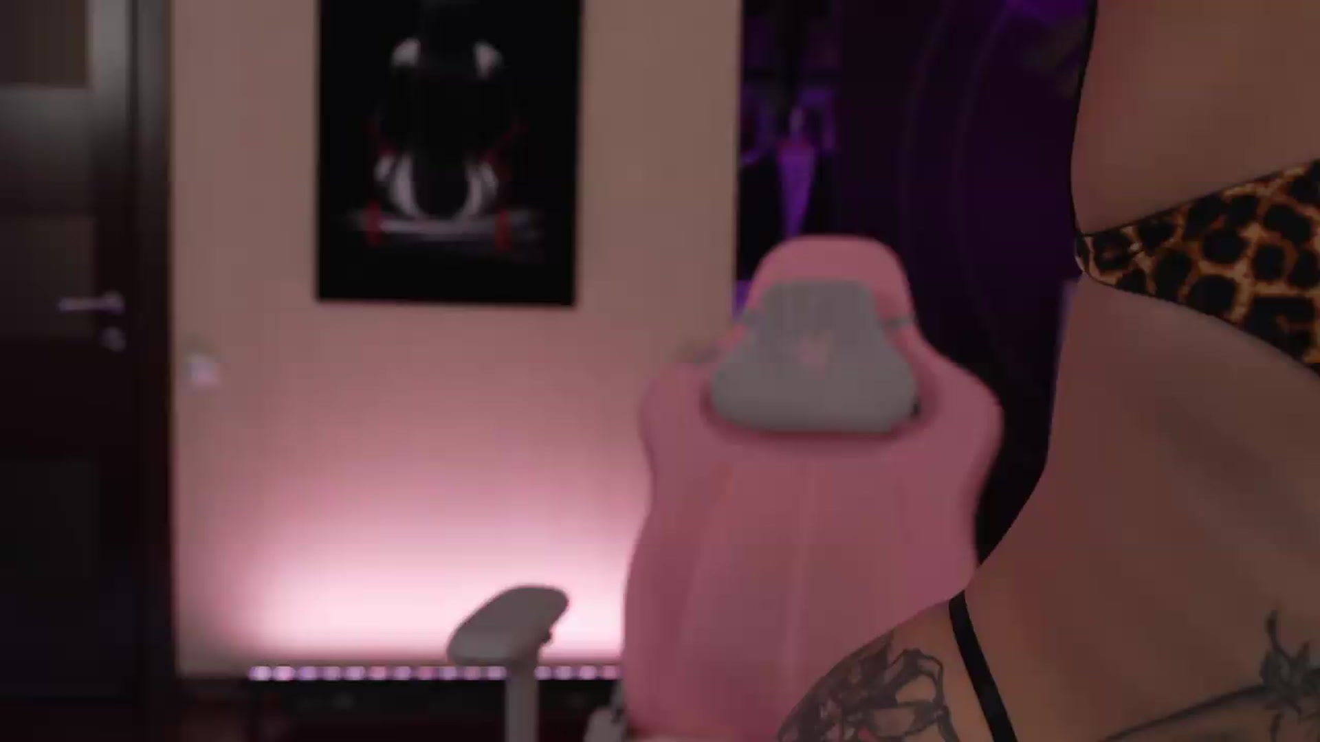 Gallery image thumbnail from GoGoDr3am's myfreecams stream on, 05/25/2026, 23:39 image 1 of 20