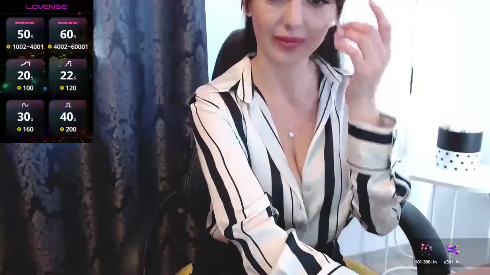 Gallery image thumbnail from GoddesAlesia's myfreecams stream on, 10/24/2024, 08:18 image 17 of 20