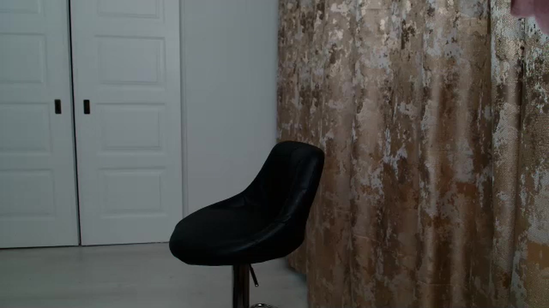 Gallery image thumbnail from GoddesFreya's myfreecams stream on, 05/08/2023, 16:57 image 19 of 20