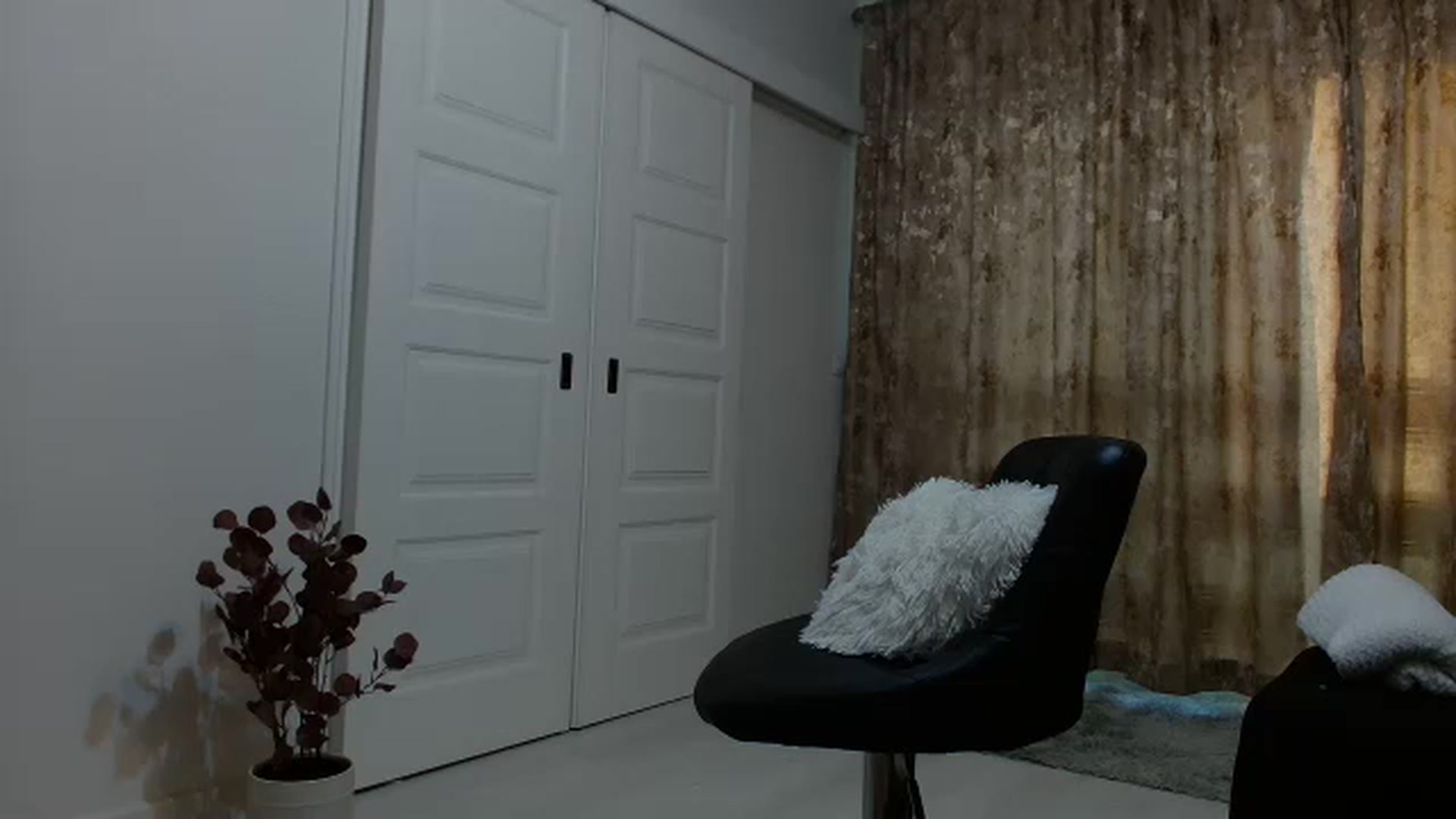Gallery image thumbnail from GoddesFreya's myfreecams stream on, 06/22/2023, 17:44 image 9 of 20