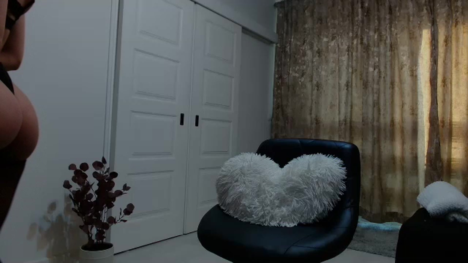 Gallery image thumbnail from GoddesFreya's myfreecams stream on, 06/22/2023, 17:44 image 2 of 20