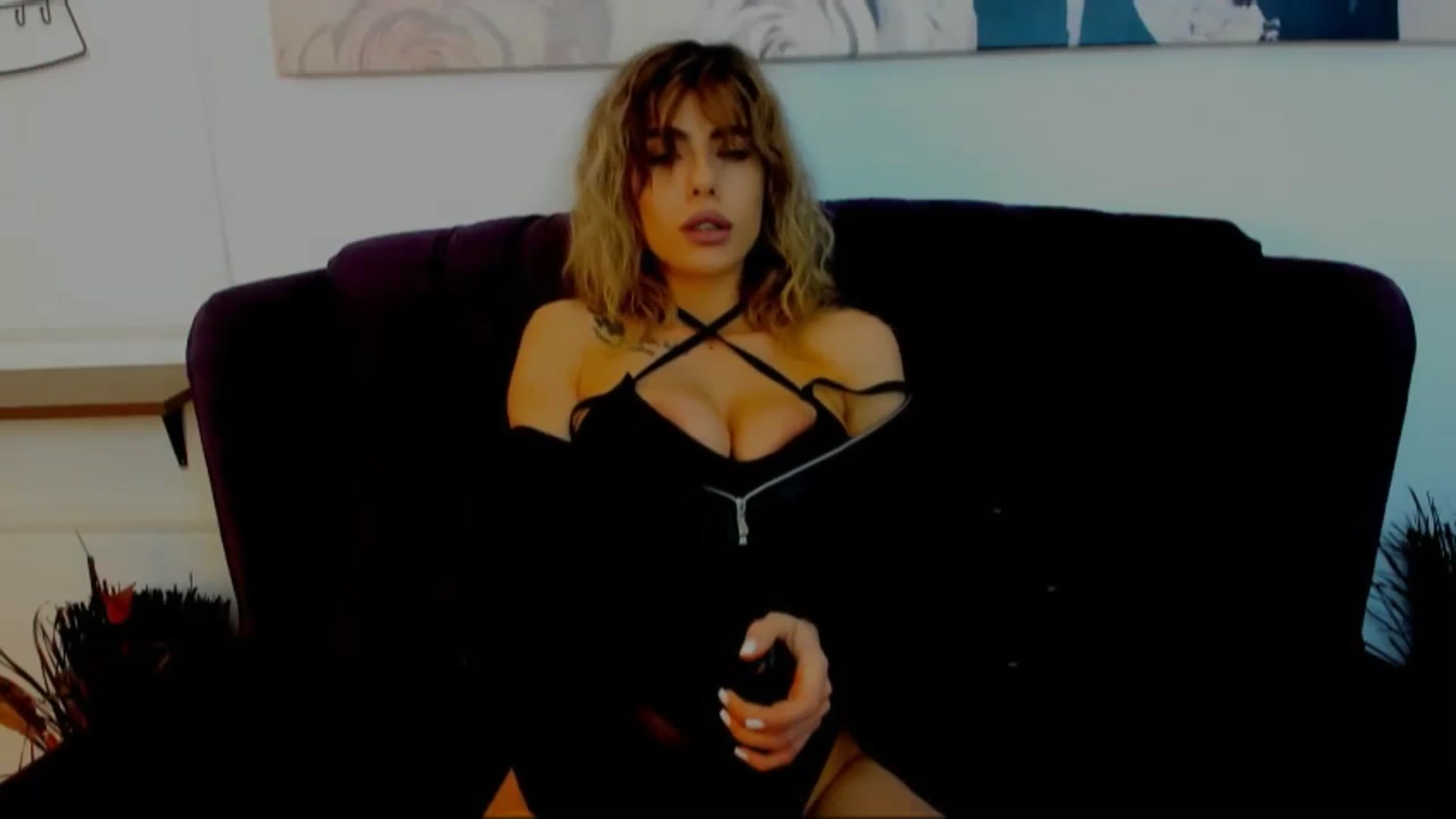 Gallery image thumbnail from GoddesFreya's myfreecams stream on, 03/06/2024, 08:37 image 10 of 20