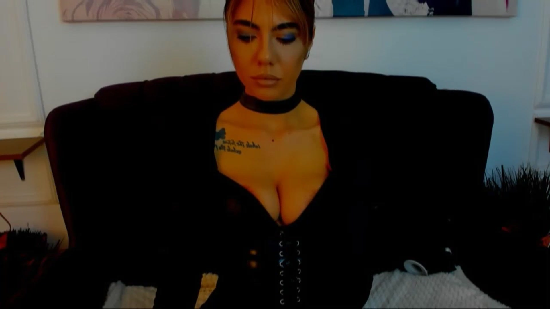 Gallery image thumbnail from GoddesFreya's myfreecams stream on, 04/29/2024, 14:38 image 15 of 20