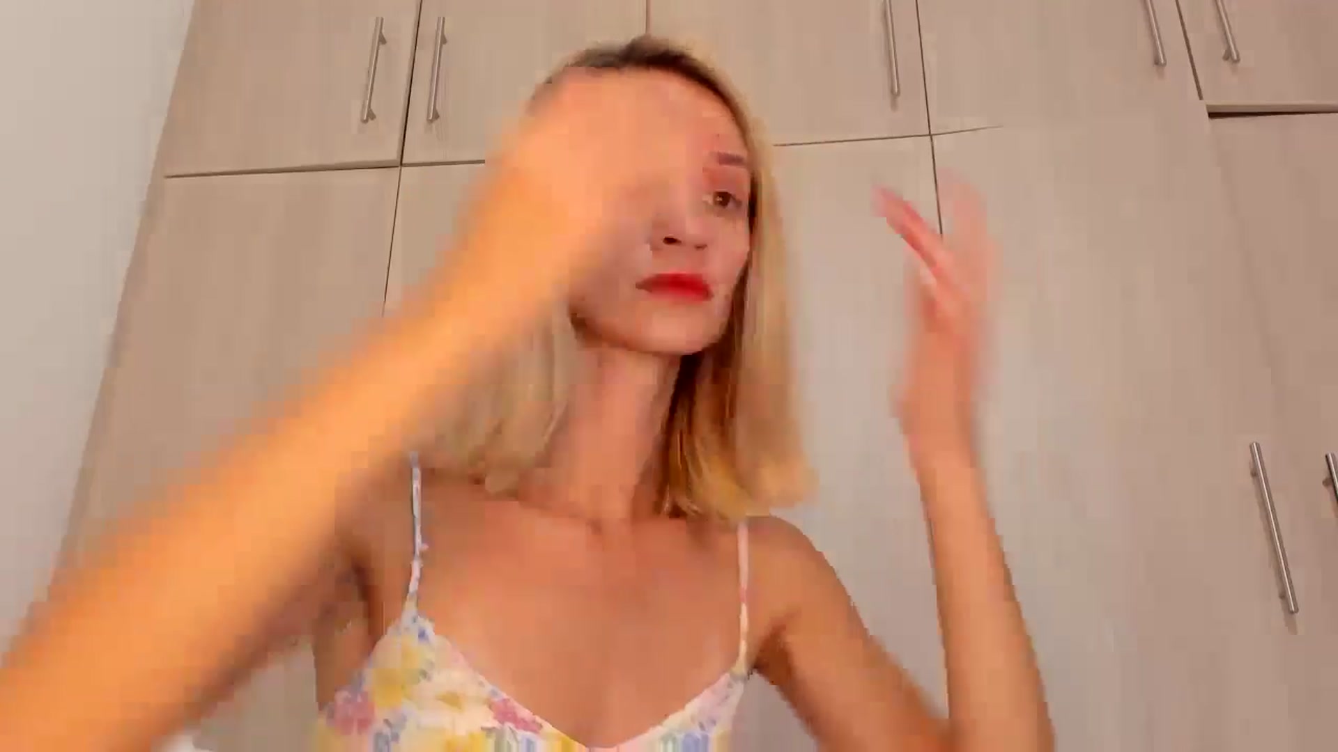 Gallery image thumbnail from GoddesSophie's myfreecams stream on, 11/03/2024, 17:08 image 5 of 20