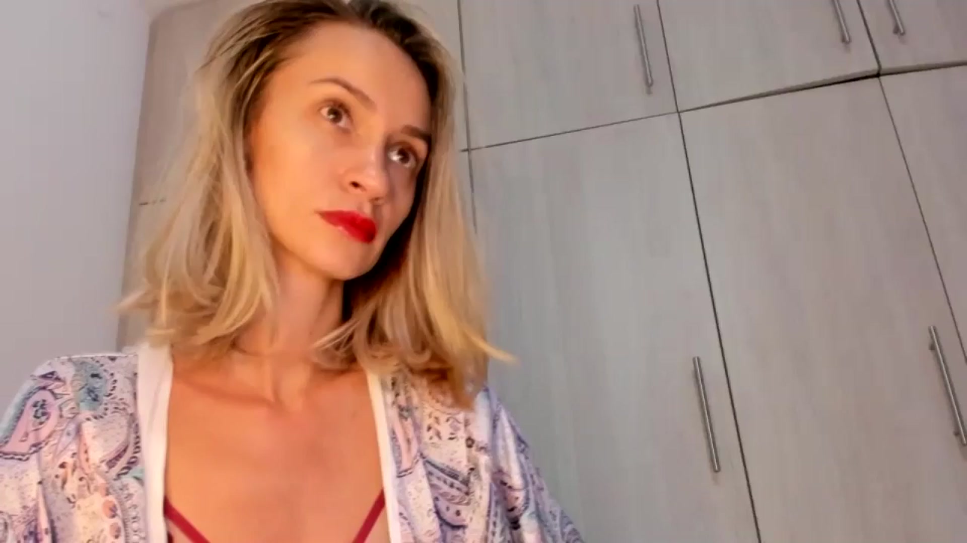 Gallery image thumbnail from GoddesSophie's myfreecams stream on, 11/06/2024, 19:12 image 1 of 20