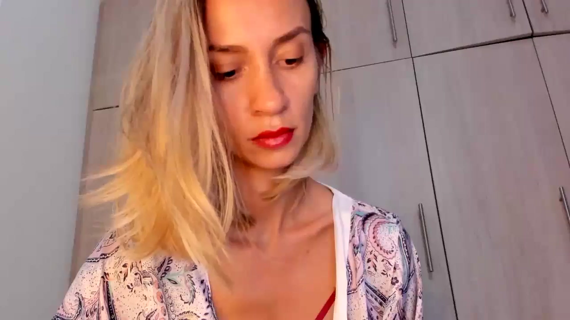 Gallery image thumbnail from GoddesSophie's myfreecams stream on, 11/06/2024, 19:12 image 14 of 20