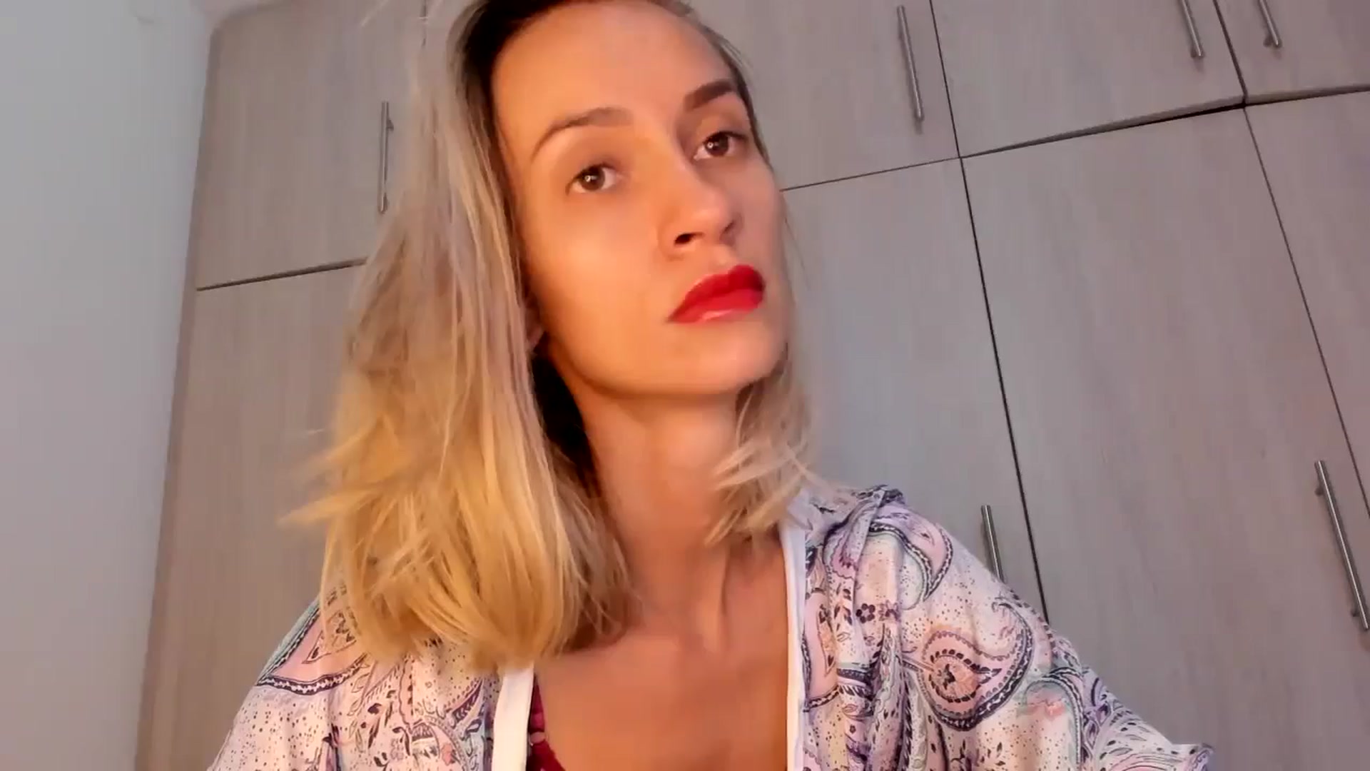 Gallery image thumbnail from GoddesSophie's myfreecams stream on, 11/06/2024, 19:12 image 8 of 20