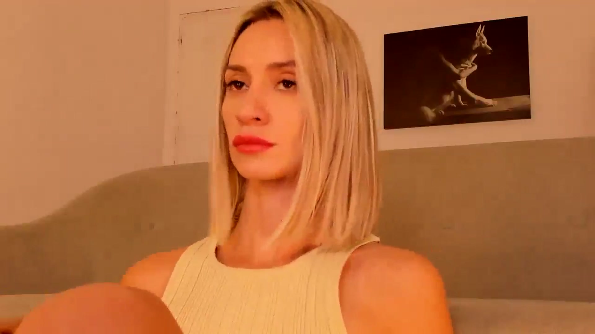 Gallery image thumbnail from GoddesSophie's myfreecams stream on, 11/01/2025, 16:09 image 14 of 20