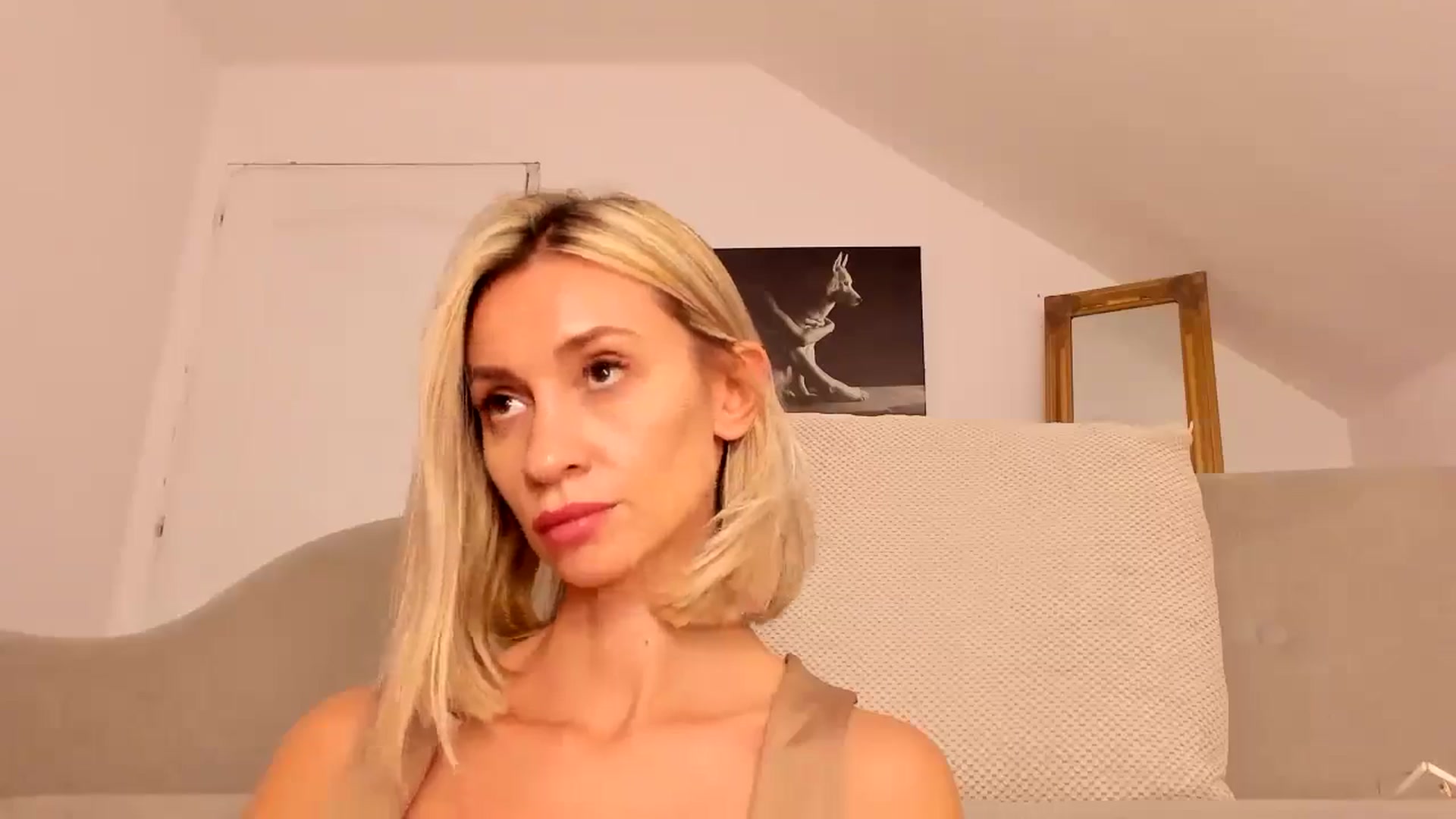 Gallery image thumbnail from GoddesSophie's myfreecams stream on, 11/02/2025, 16:39 image 11 of 20
