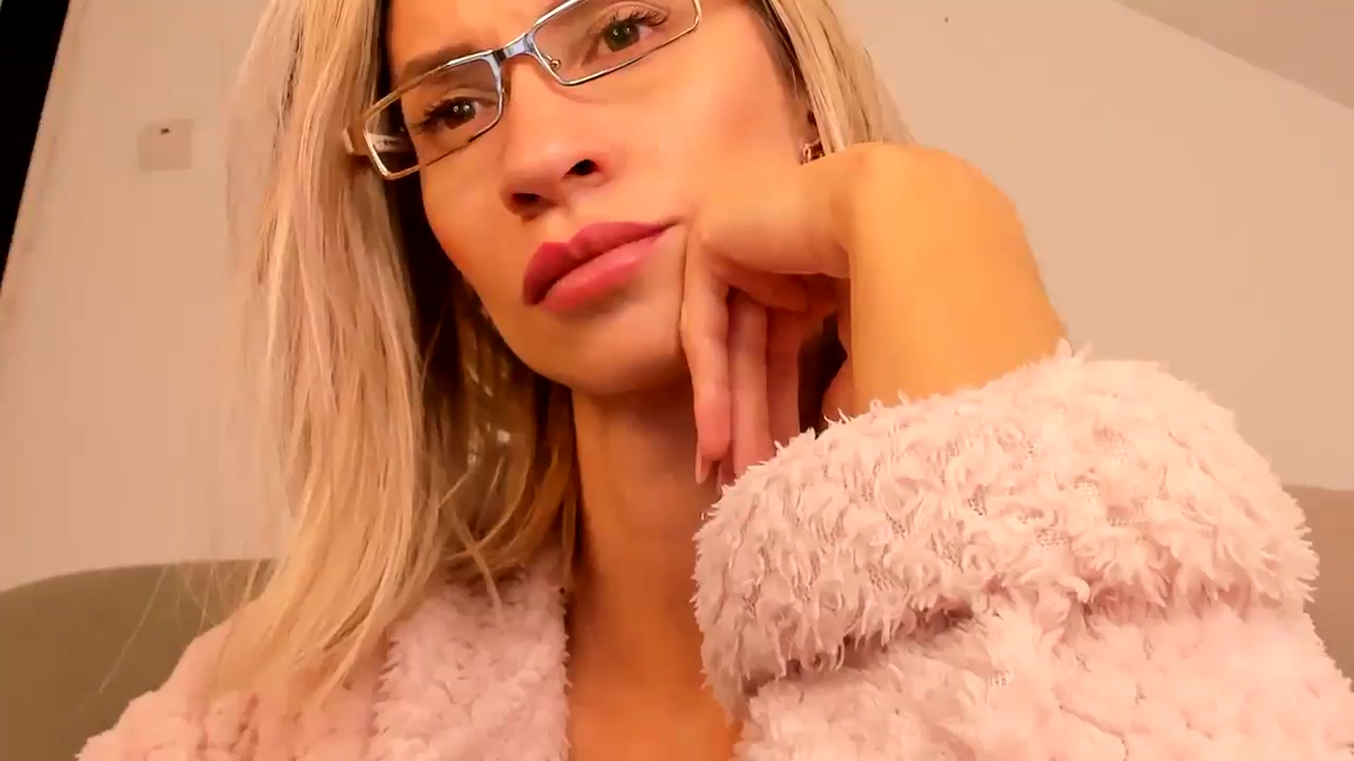 Gallery image thumbnail from GoddesSophie's myfreecams stream on, 11/09/2025, 16:03 image 20 of 20