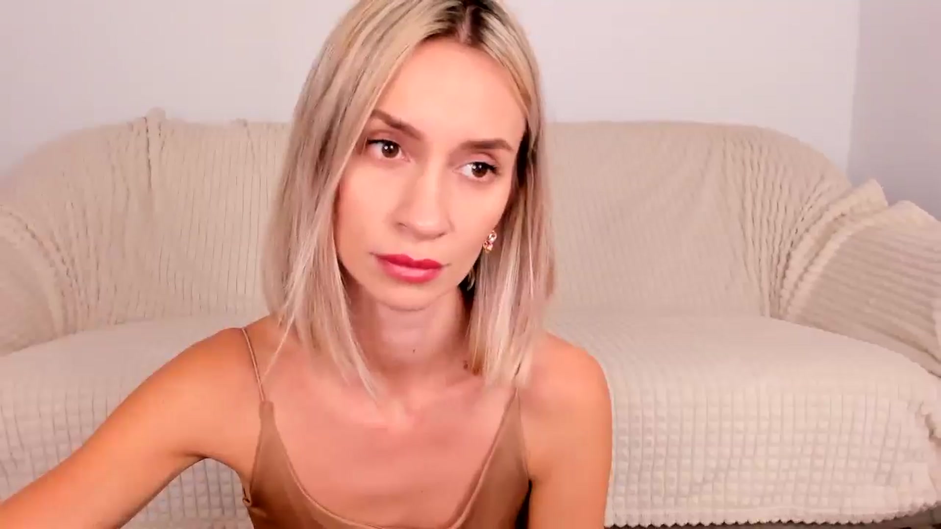 Gallery image thumbnail from GoddesSophie's myfreecams stream on, 11/11/2025, 16:15 image 6 of 20