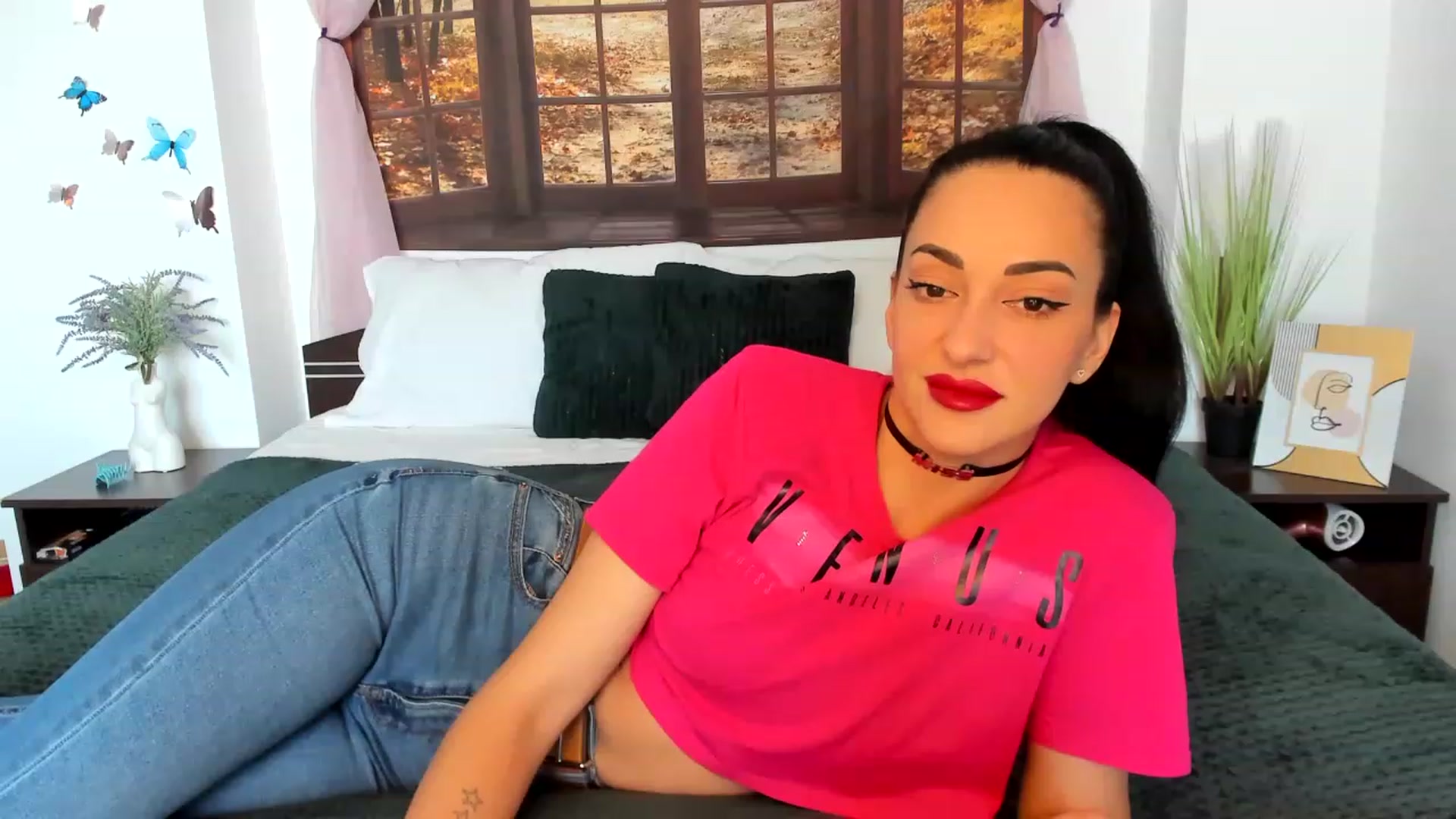 Gallery image thumbnail from GoddesSophy's myfreecams stream on, 05/23/2023, 08:12 image 6 of 20