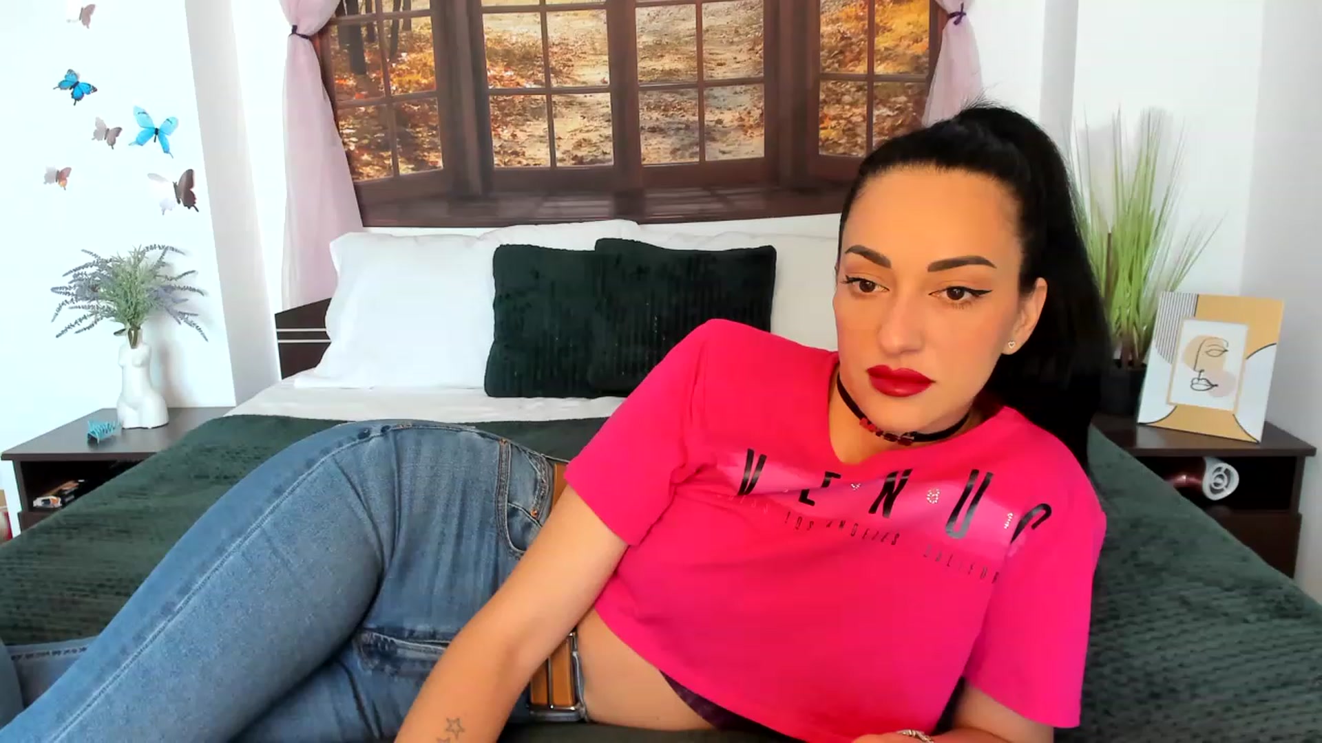 Gallery image thumbnail from GoddesSophy's myfreecams stream on, 05/23/2023, 08:12 image 16 of 20