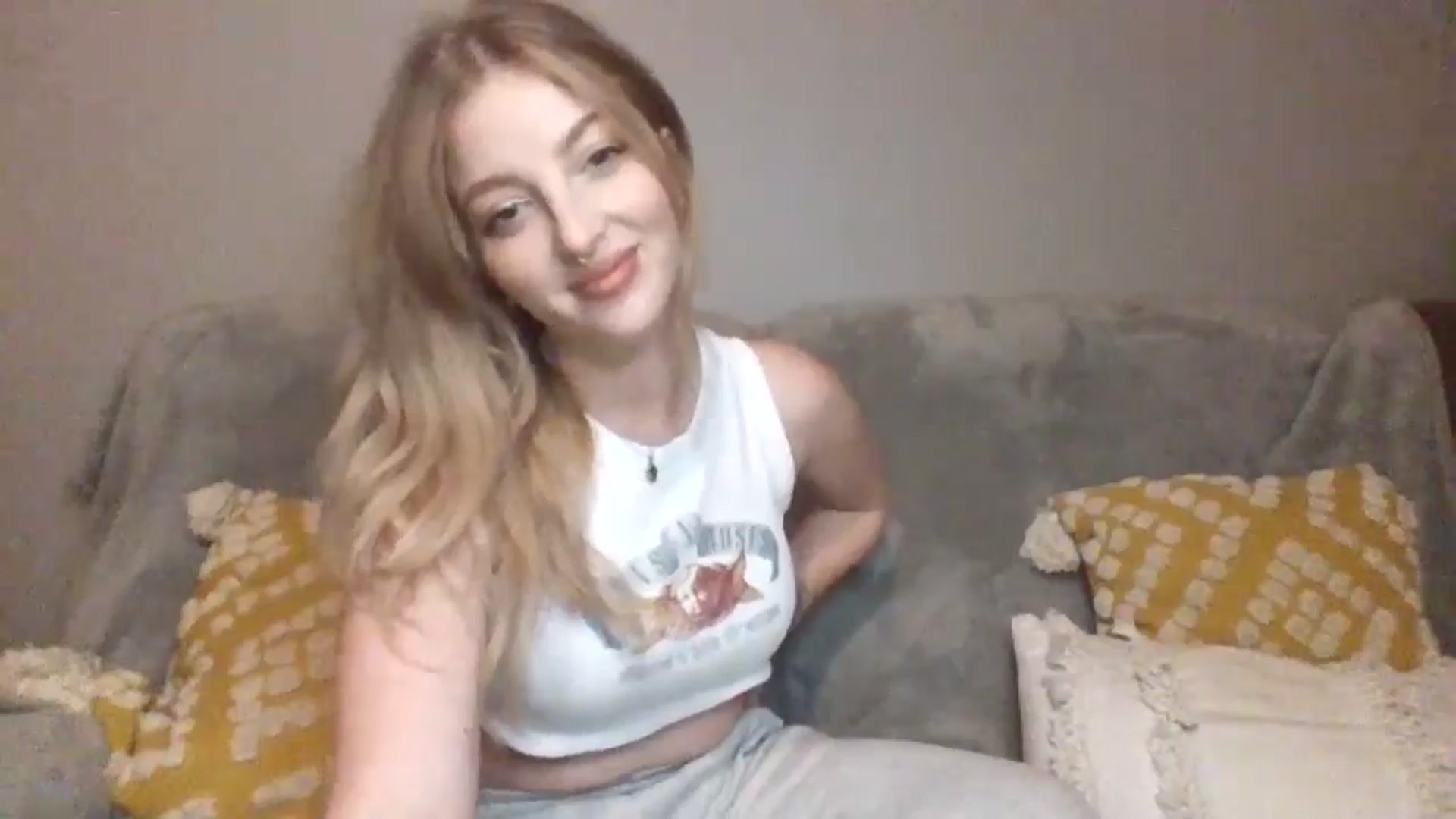 Gallery image thumbnail from GoddessAbbyJo's myfreecams stream on, 04/25/2024, 08:40 image 16 of 20