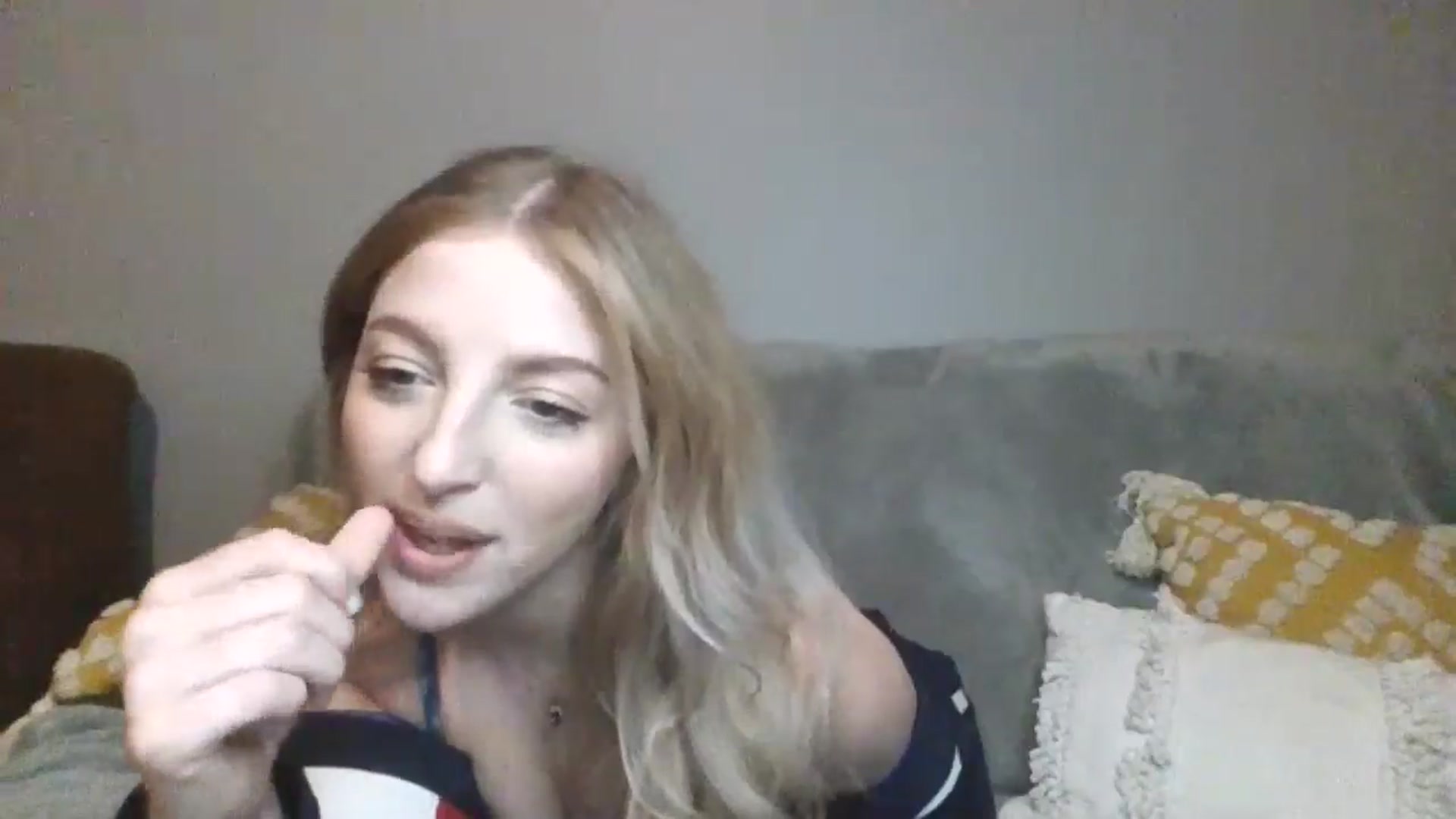 Gallery image thumbnail from GoddessAbbyJo's myfreecams stream on, 04/26/2024, 10:26 image 12 of 20