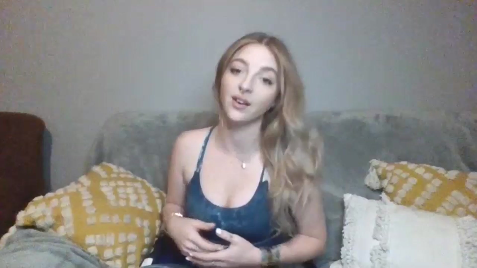 Gallery image thumbnail from GoddessAbbyJo's myfreecams stream on, 04/26/2024, 10:26 image 18 of 20