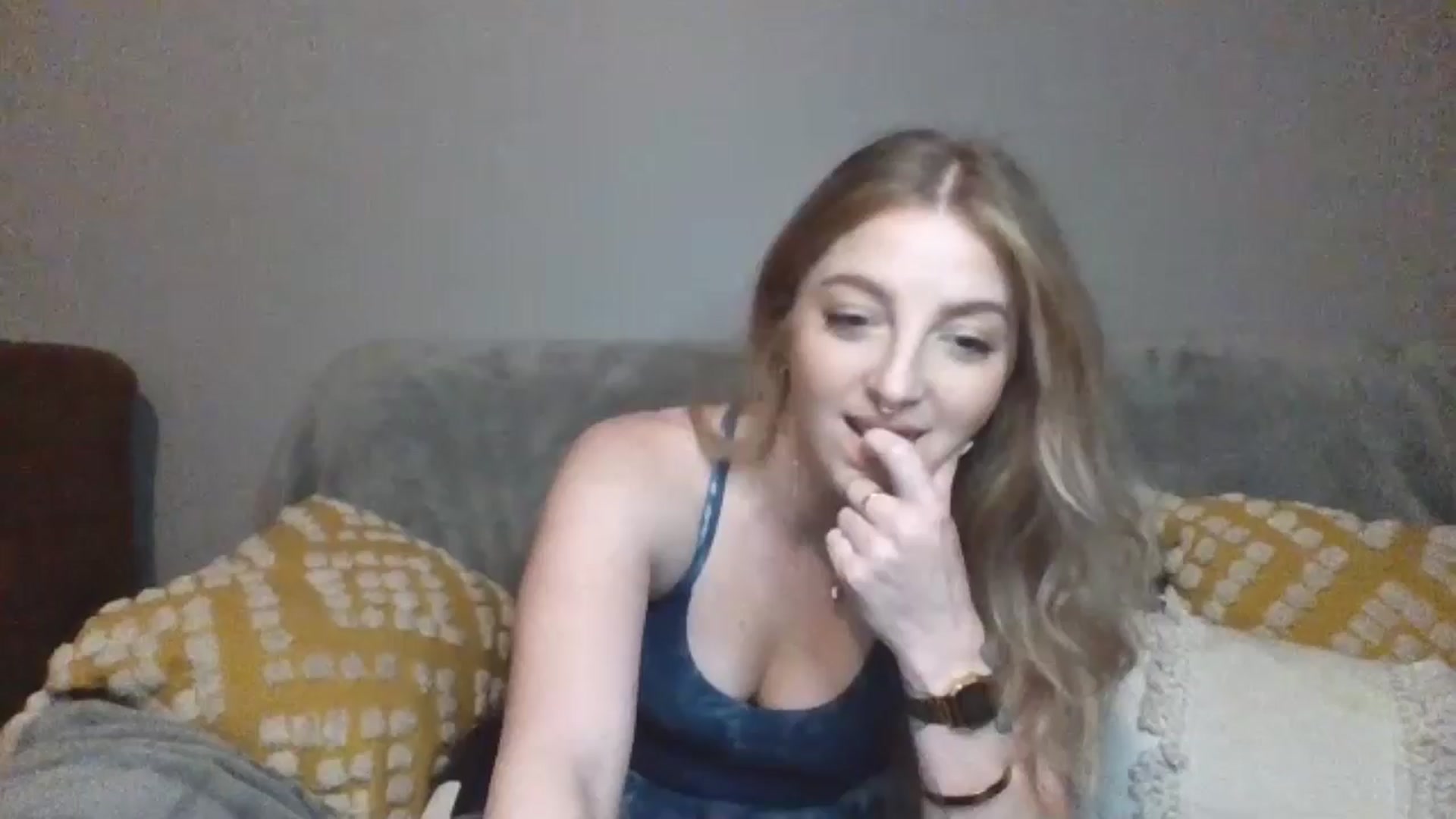 Gallery image thumbnail from GoddessAbbyJo's myfreecams stream on, 04/26/2024, 10:26 image 17 of 20