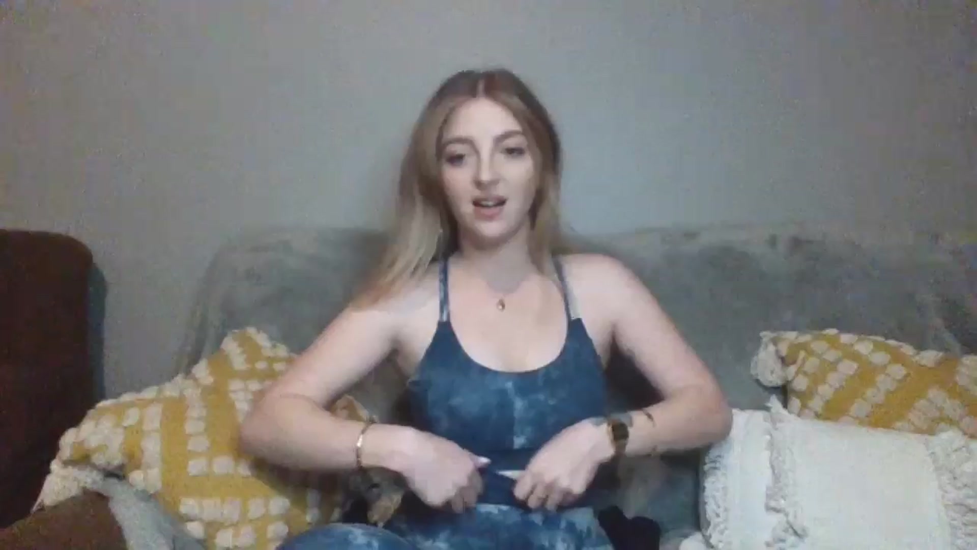 Gallery image thumbnail from GoddessAbbyJo's myfreecams stream on, 04/26/2024, 10:58 image 11 of 20
