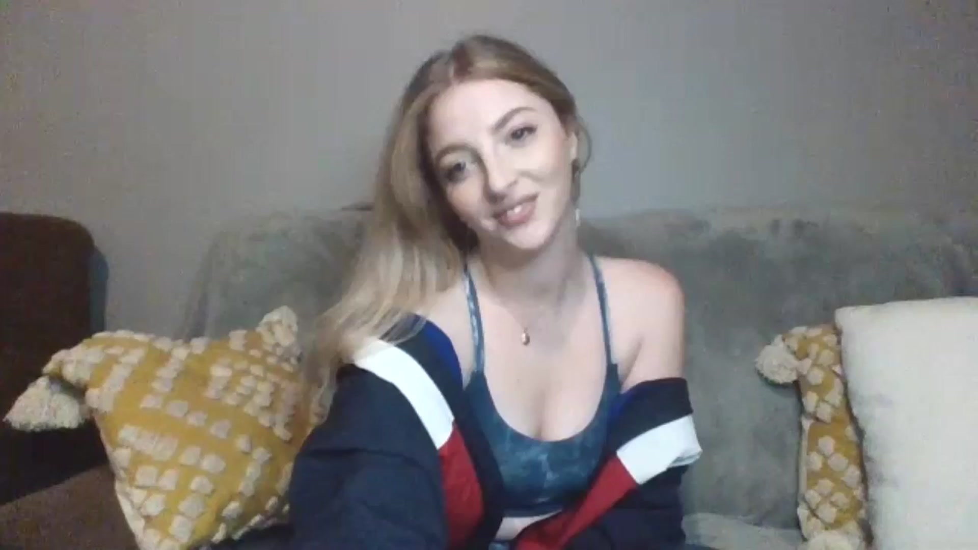 Gallery image thumbnail from GoddessAbbyJo's myfreecams stream on, 04/26/2024, 13:12 image 2 of 20