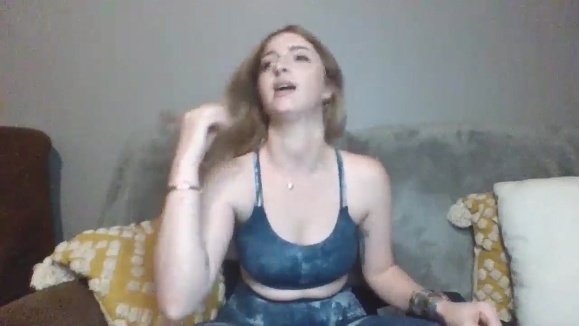 Gallery image thumbnail from GoddessAbbyJo's myfreecams stream on, 04/26/2024, 13:12 image 9 of 20