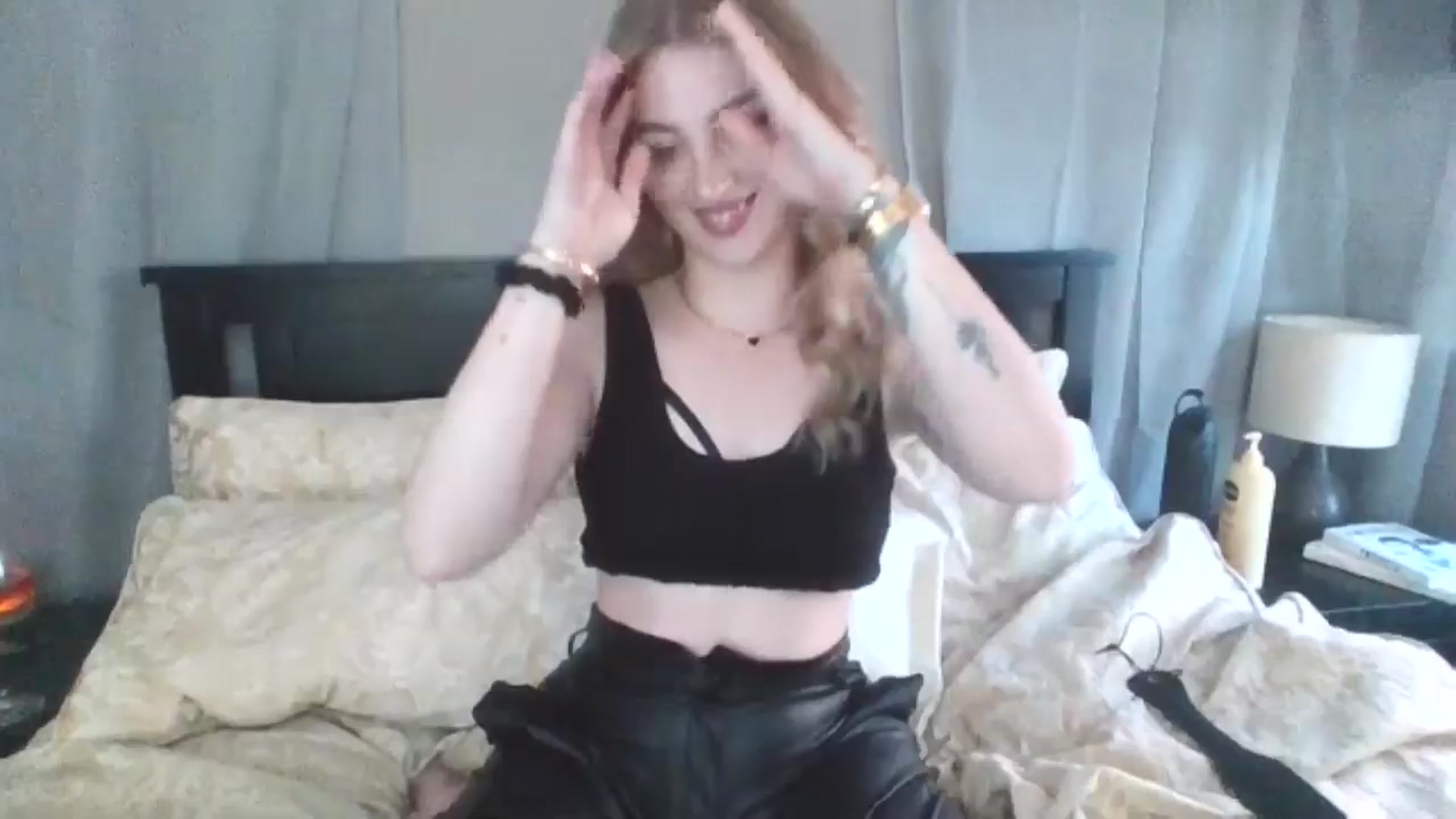 Gallery image thumbnail from GoddessAbbyJo's myfreecams stream on, 05/03/2024, 06:04 image 3 of 20