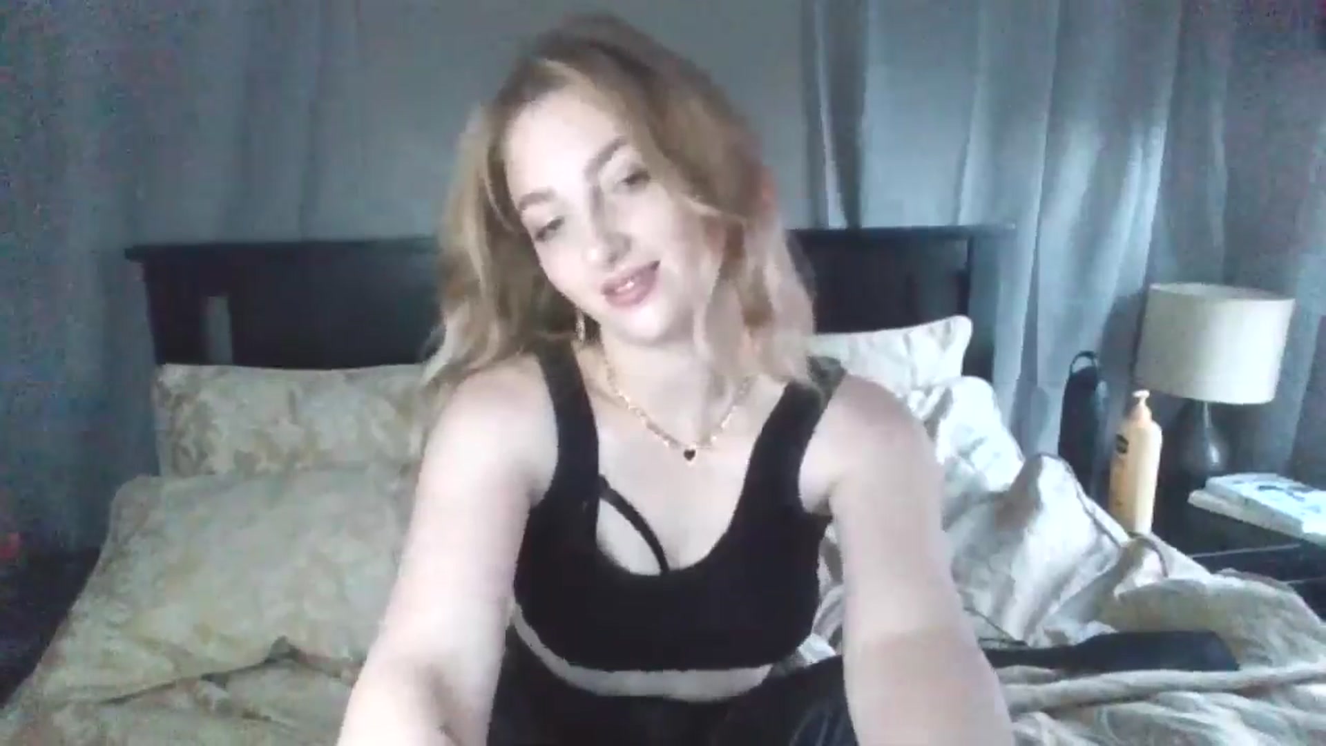 Gallery image thumbnail from GoddessAbbyJo's myfreecams stream on, 05/03/2024, 06:42 image 15 of 20
