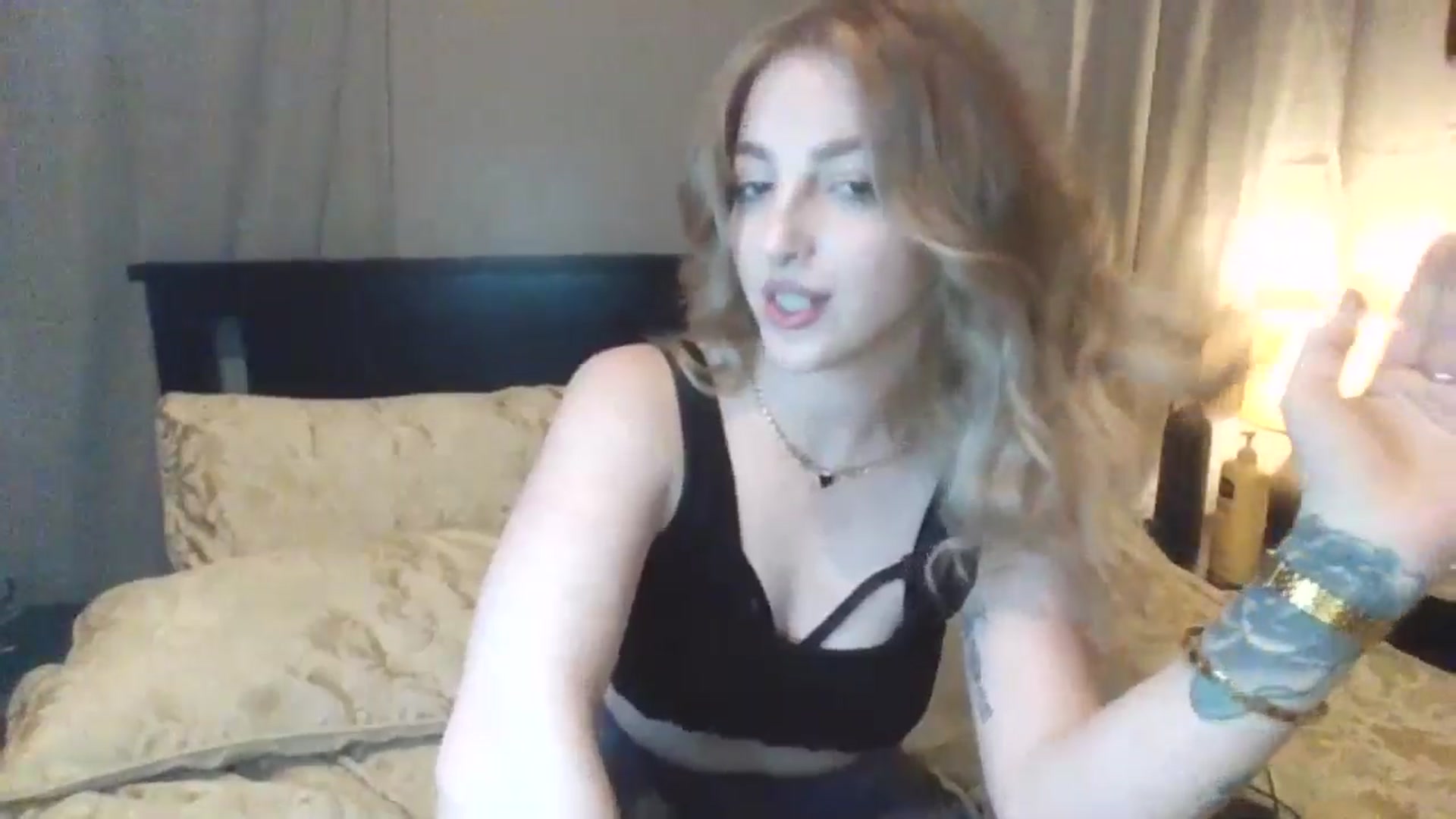 Gallery image thumbnail from GoddessAbbyJo's myfreecams stream on, 05/03/2024, 08:29 image 12 of 20