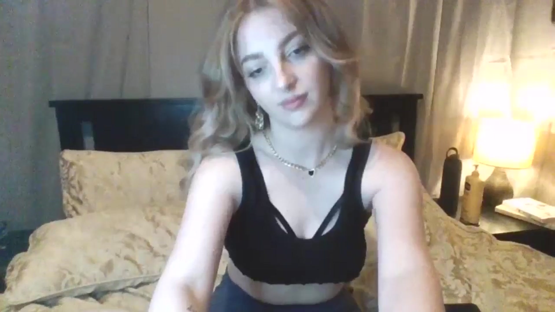 Gallery image thumbnail from GoddessAbbyJo's myfreecams stream on, 05/03/2024, 08:29 image 18 of 20