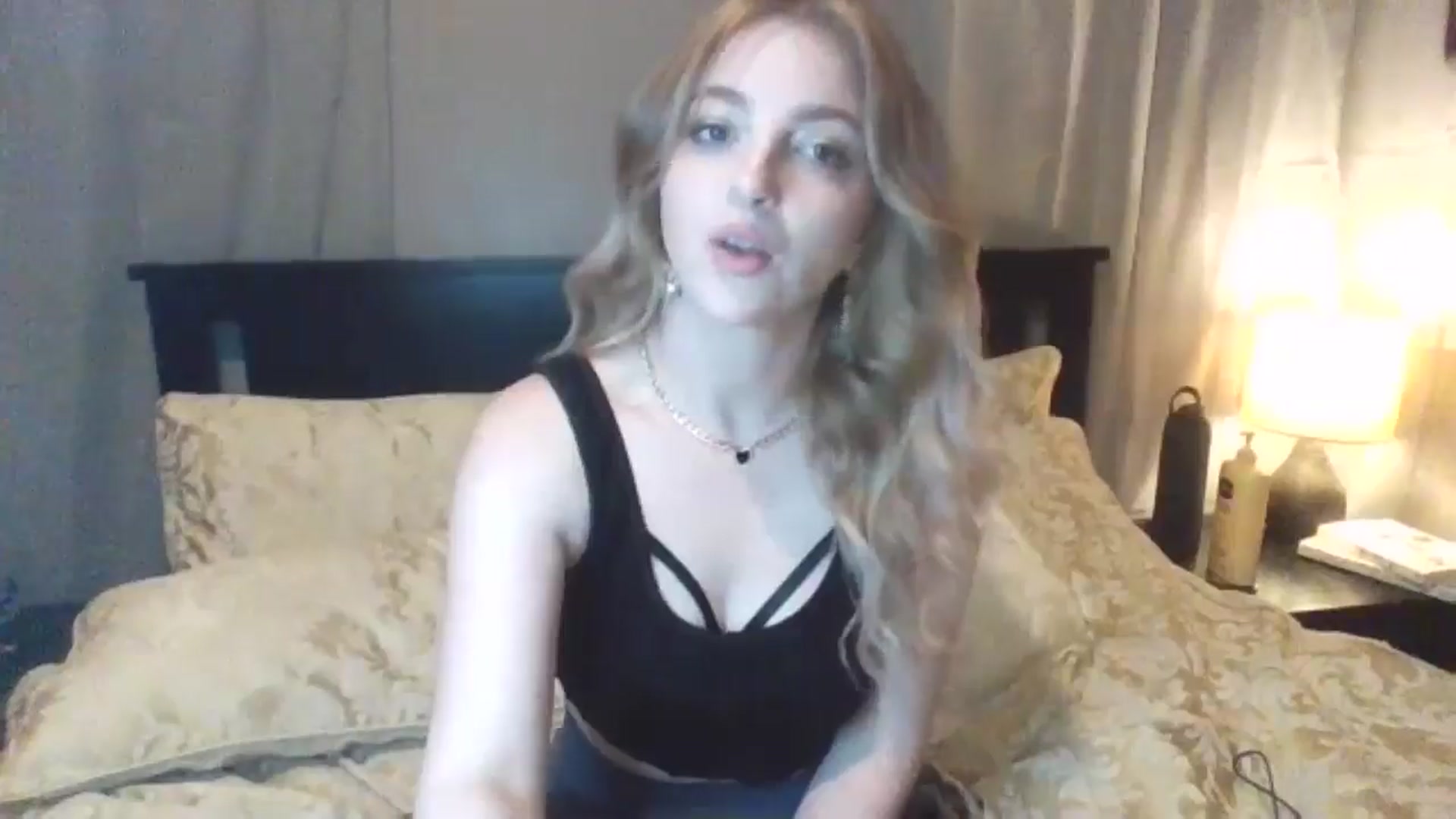 Gallery image thumbnail from GoddessAbbyJo's myfreecams stream on, 05/03/2024, 08:29 image 11 of 20