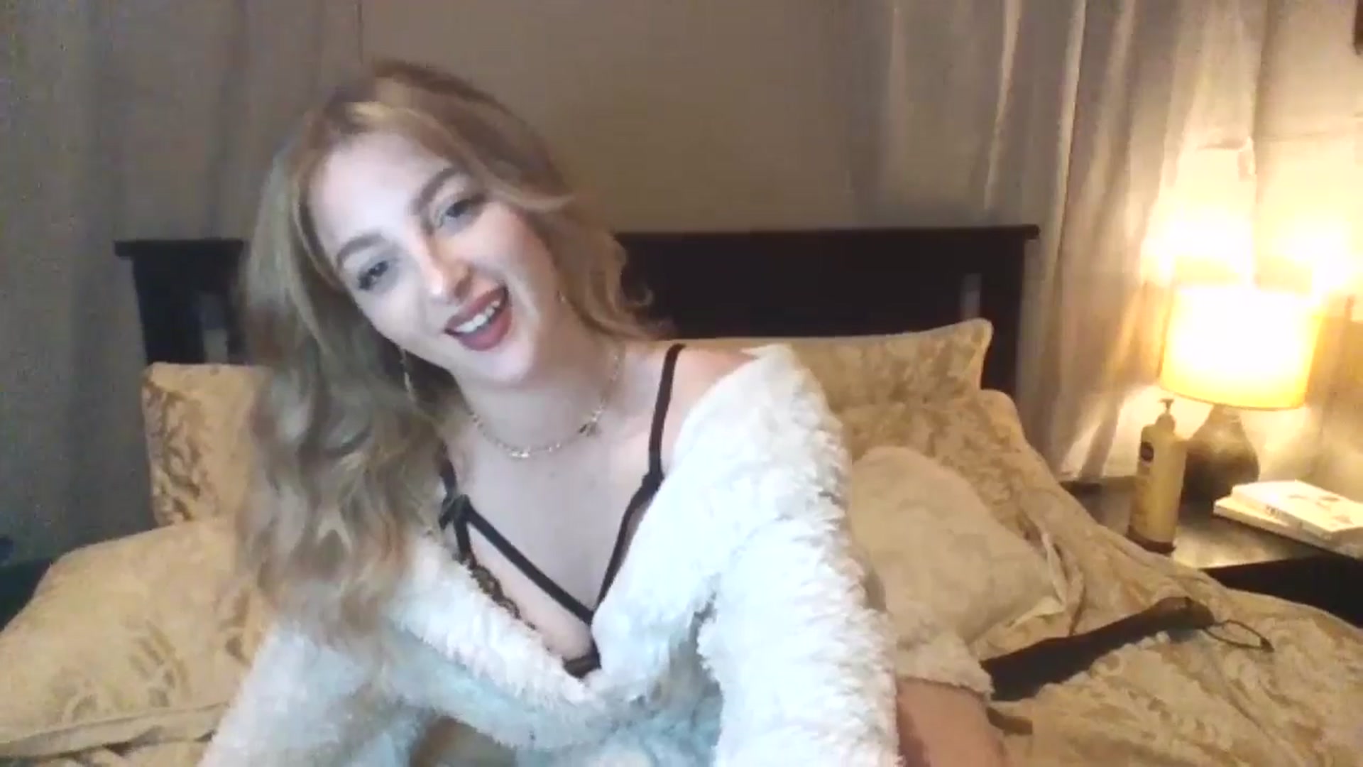 Gallery image thumbnail from GoddessAbbyJo's myfreecams stream on, 05/03/2024, 09:59 image 3 of 20