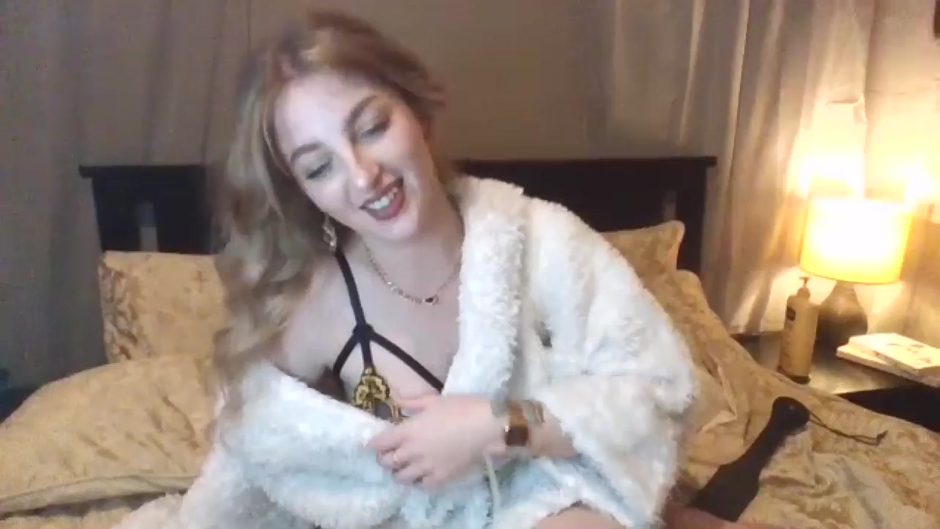 Gallery image thumbnail from GoddessAbbyJo's myfreecams stream on, 05/03/2024, 10:31 image 4 of 20