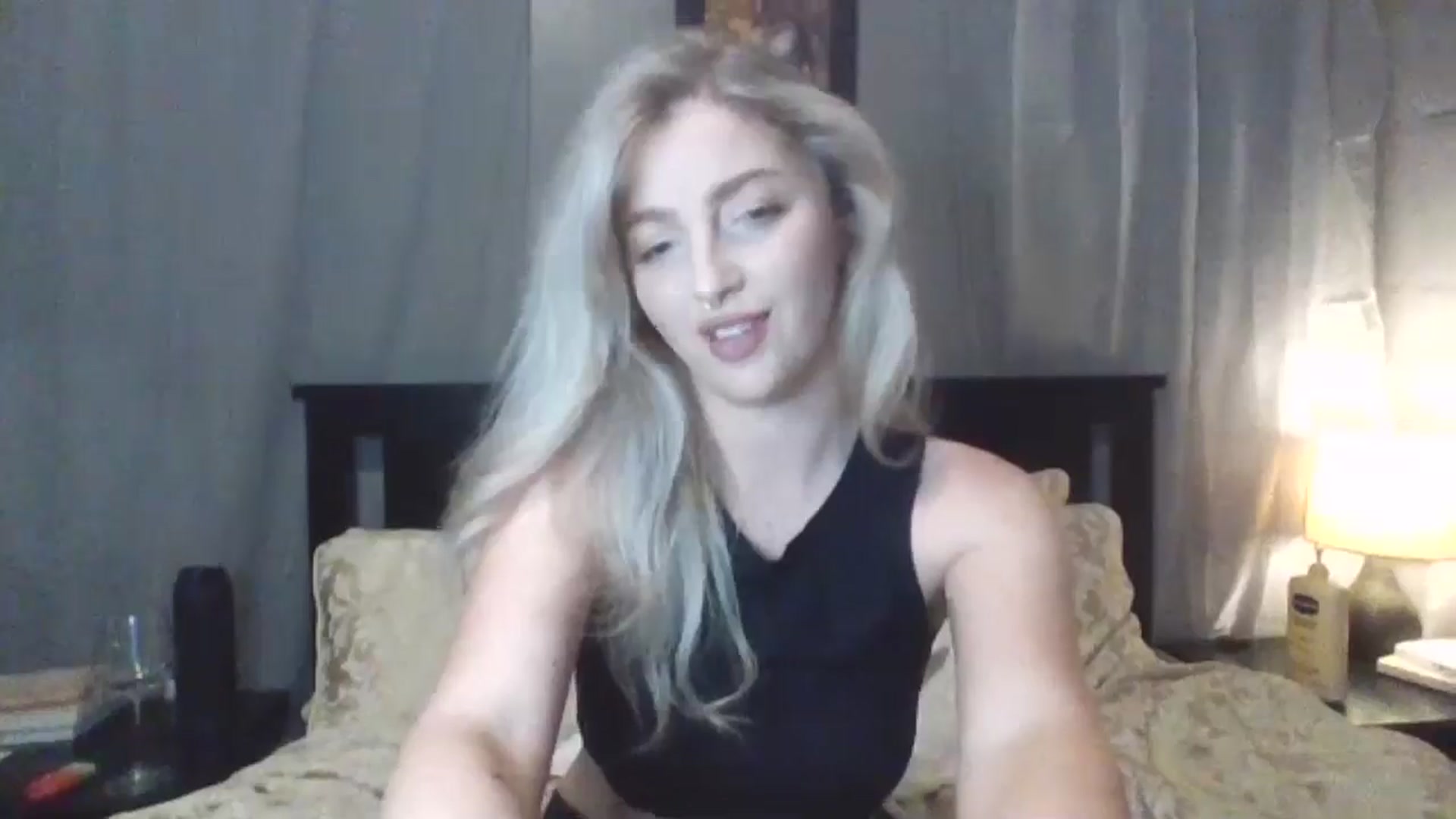 Gallery image thumbnail from GoddessAbbyJo's myfreecams stream on, 05/15/2024, 08:16 image 5 of 20