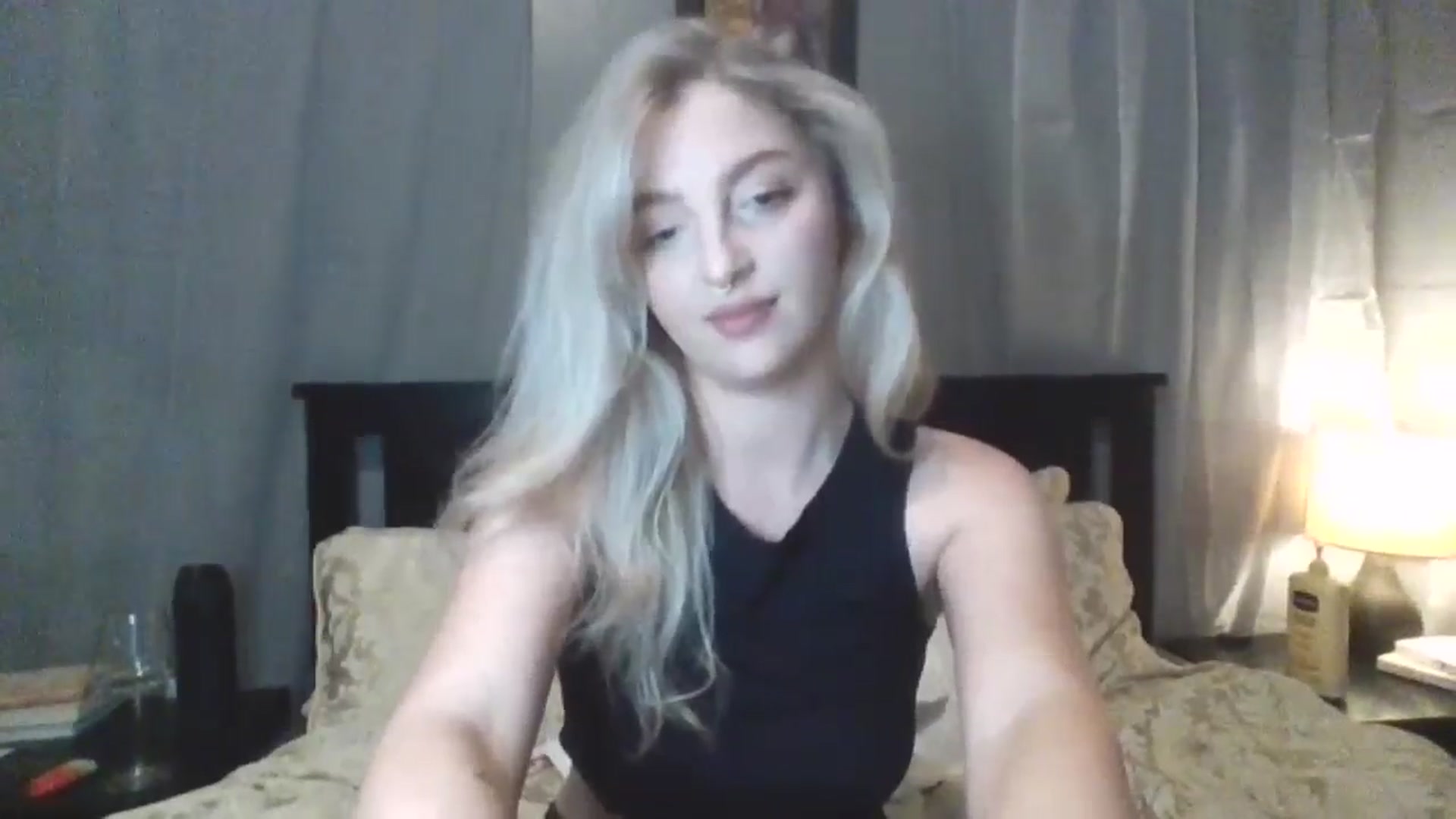 Gallery image thumbnail from GoddessAbbyJo's myfreecams stream on, 05/15/2024, 08:16 image 13 of 20