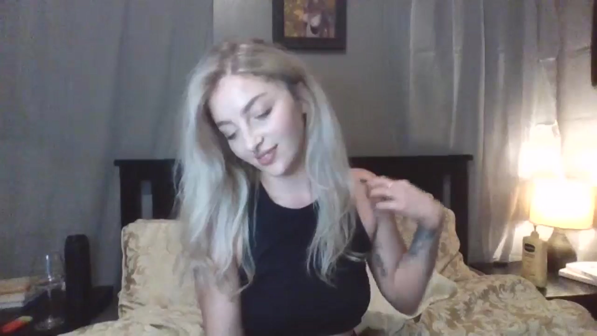 Gallery image thumbnail from GoddessAbbyJo's myfreecams stream on, 05/15/2024, 08:55 image 8 of 20