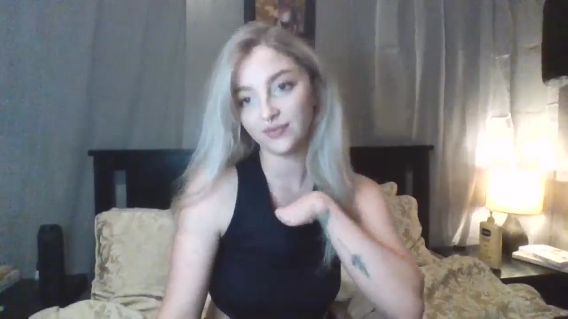 Gallery image thumbnail from GoddessAbbyJo's myfreecams stream on, 05/15/2024, 09:22 image 4 of 20