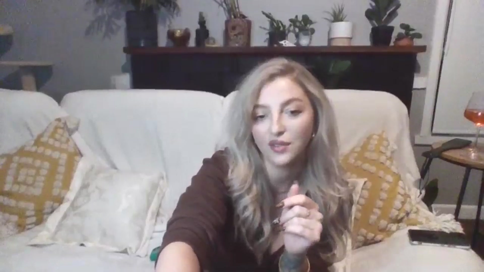Gallery image thumbnail from GoddessAbbyJo's myfreecams stream on, 05/17/2024, 11:30 image 16 of 20