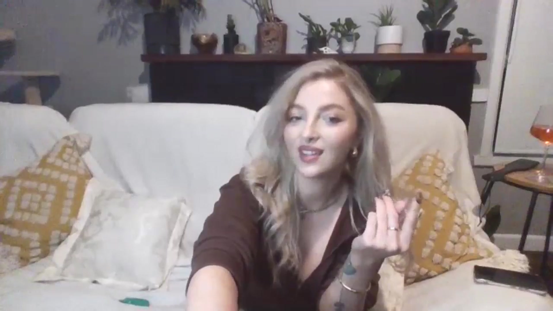 Gallery image thumbnail from GoddessAbbyJo's myfreecams stream on, 05/17/2024, 11:30 image 10 of 20