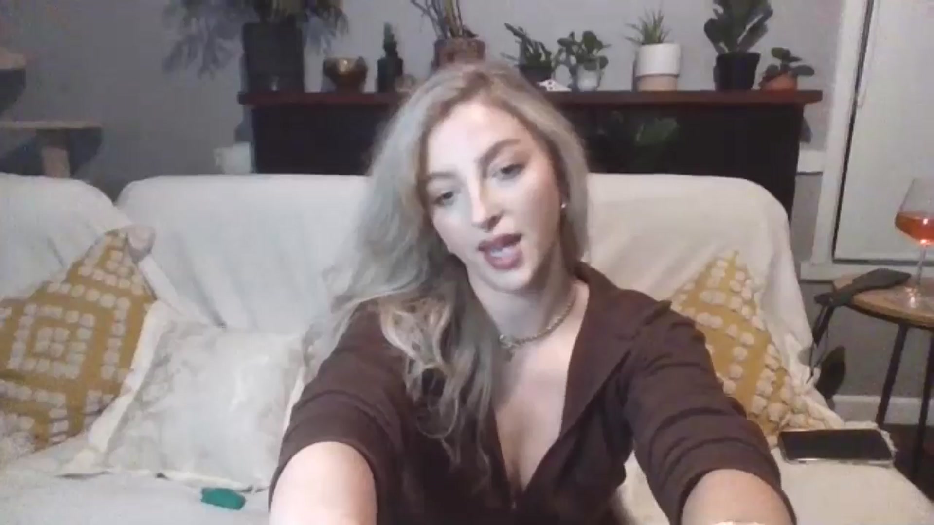 Gallery image thumbnail from GoddessAbbyJo's myfreecams stream on, 05/17/2024, 11:30 image 8 of 20