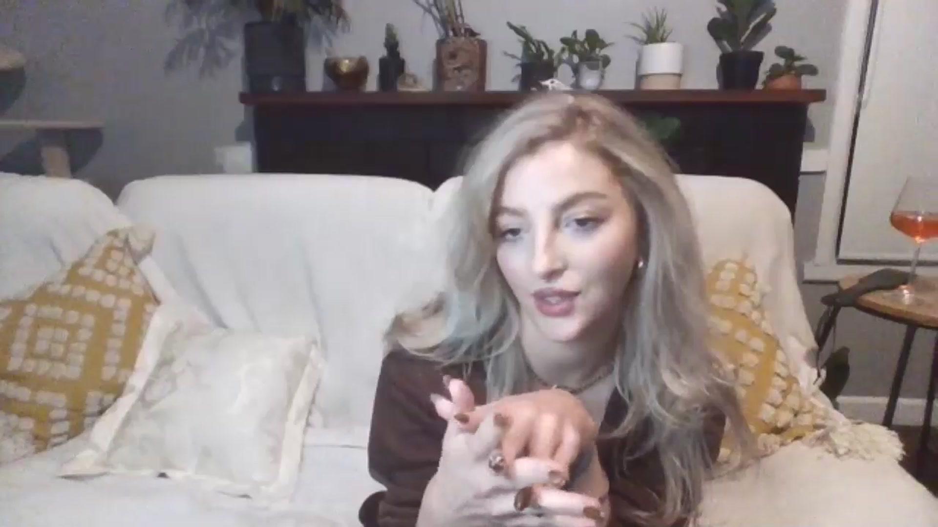Gallery image thumbnail from GoddessAbbyJo's myfreecams stream on, 05/17/2024, 12:36 image 2 of 20