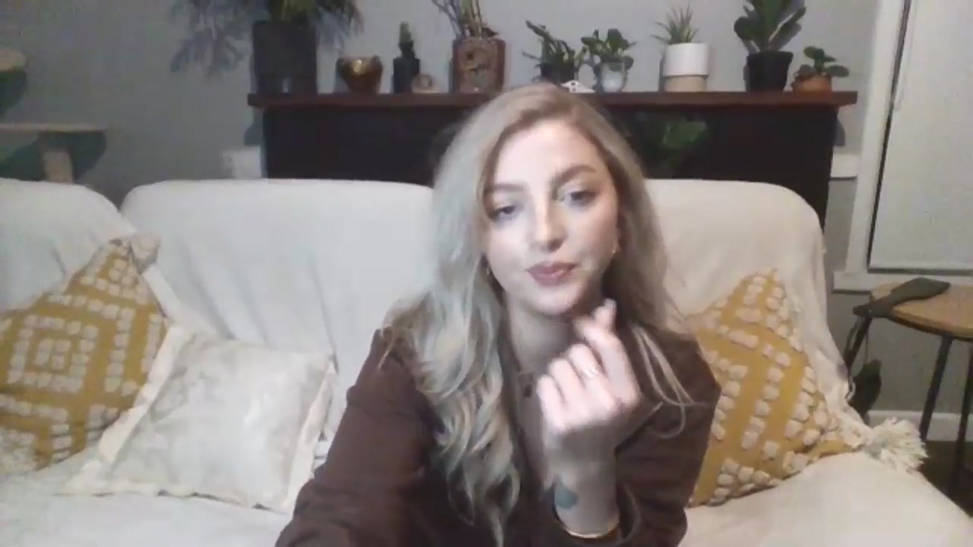Gallery image thumbnail from GoddessAbbyJo's myfreecams stream on, 05/17/2024, 12:36 image 18 of 20