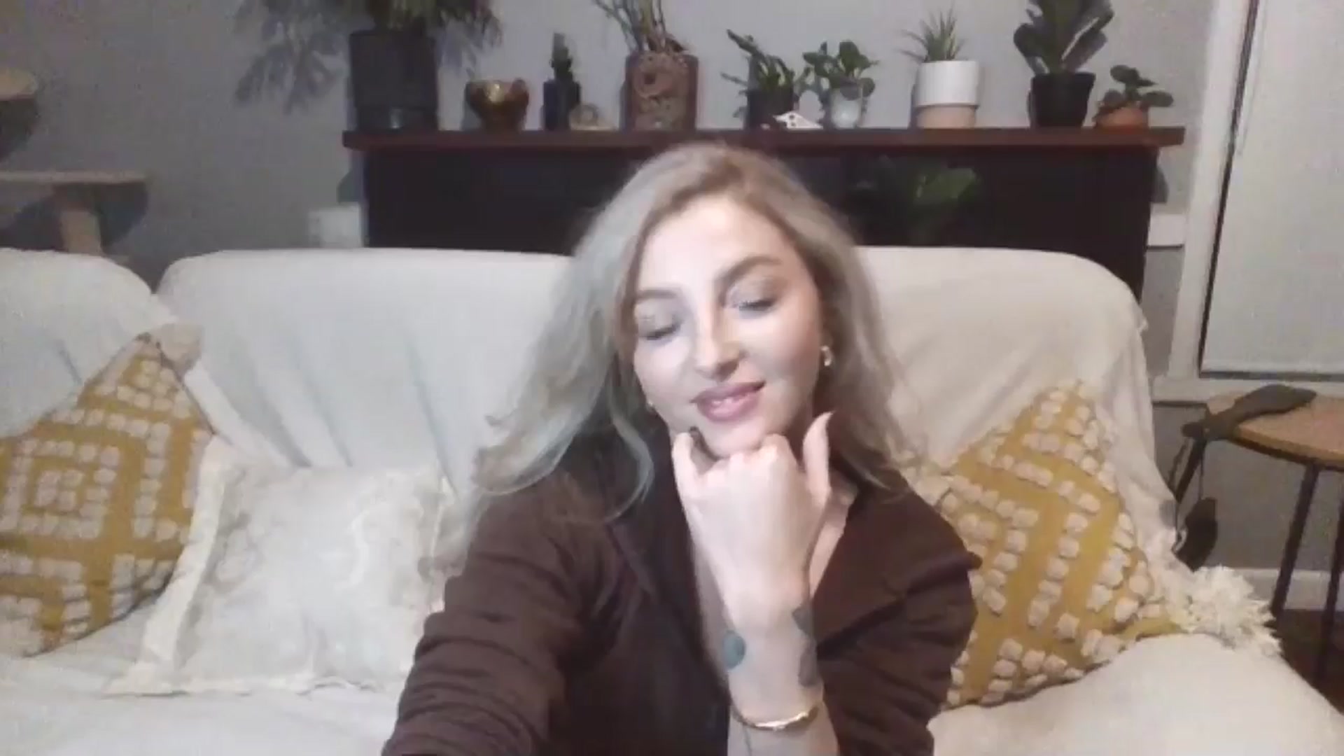 Gallery image thumbnail from GoddessAbbyJo's myfreecams stream on, 05/17/2024, 13:26 image 11 of 20