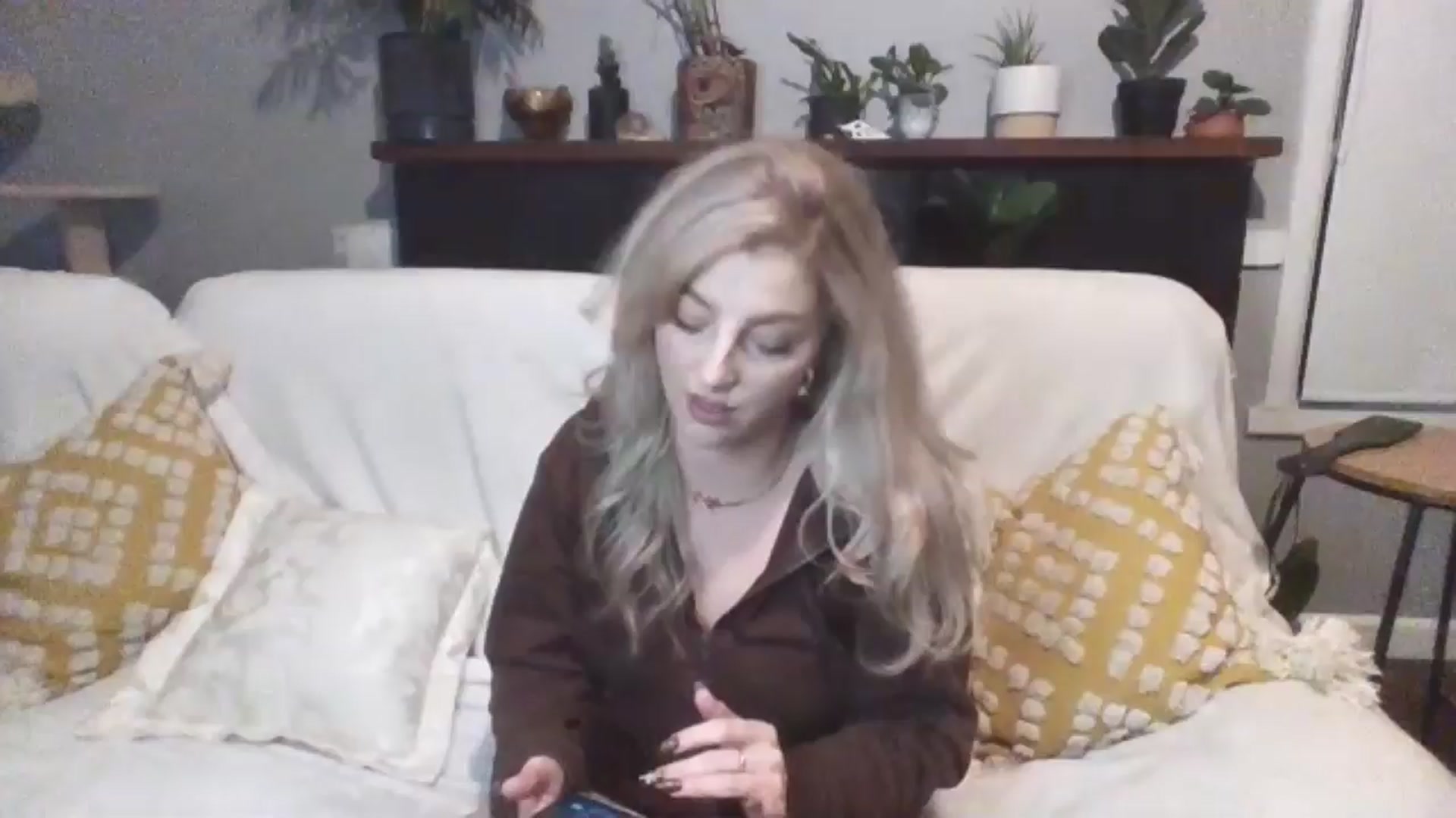 Gallery image thumbnail from GoddessAbbyJo's myfreecams stream on, 05/17/2024, 13:26 image 7 of 20